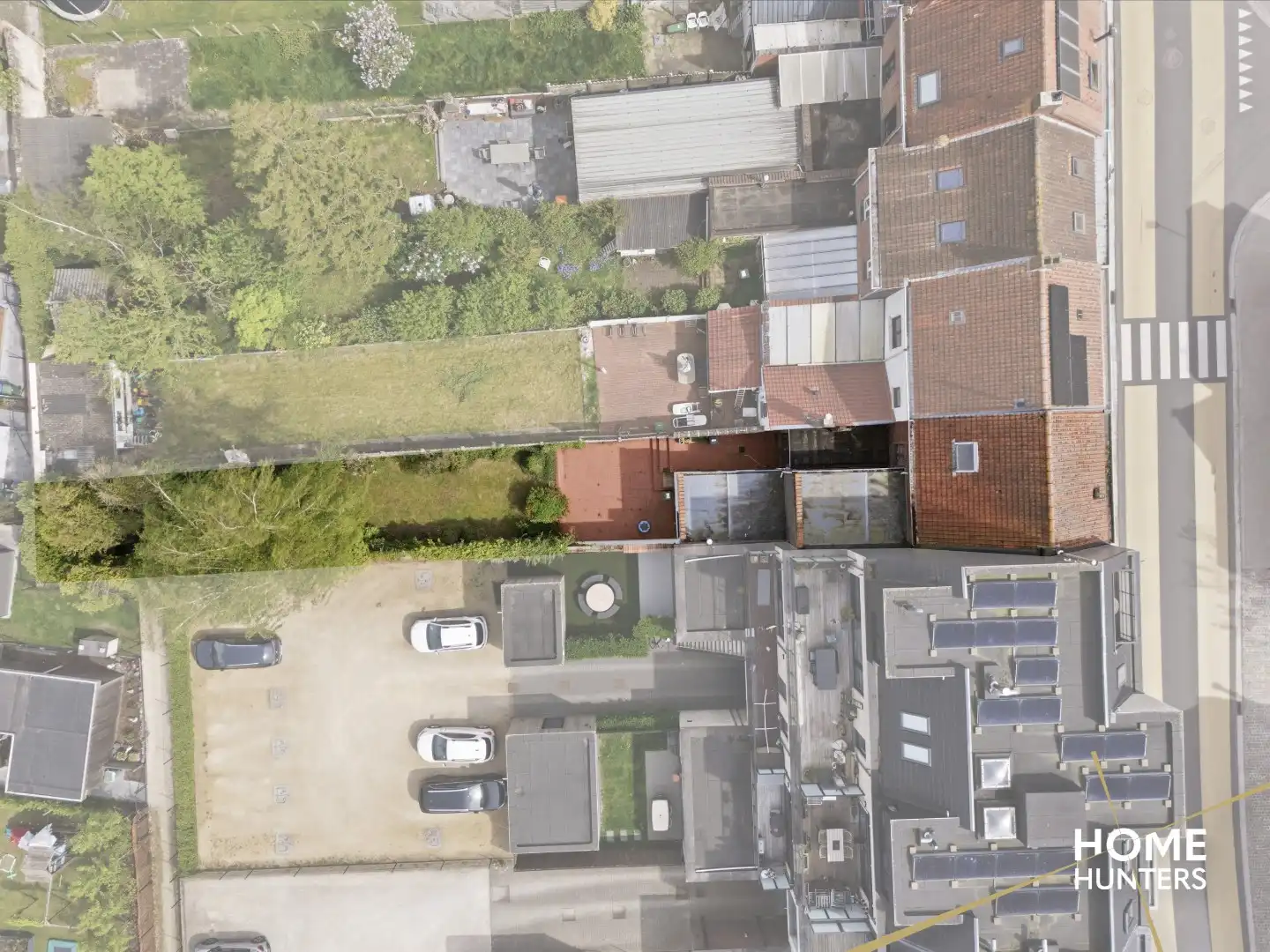 Karaktervolle te renoveren woning met 4 slaapkamers en ruime tuin te Ieper foto 32