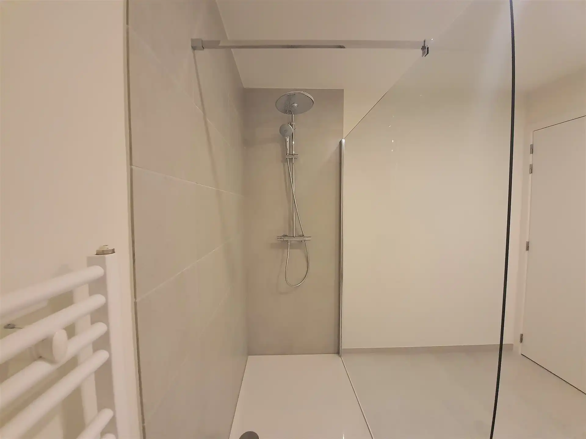 Nieuwbouw woning met 3 slaapkamers en tuin op toplocatie foto 22