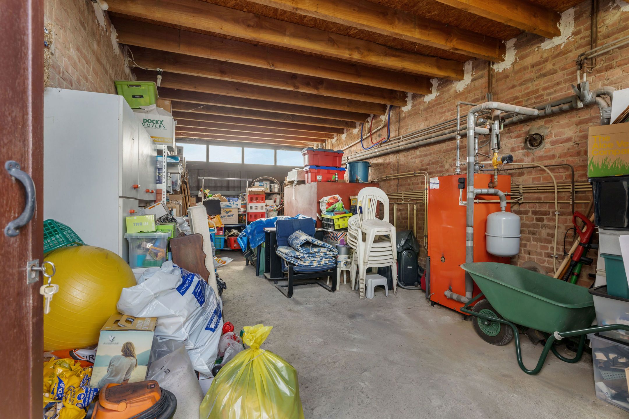 Gezellige woning met natuurlijke tuin/bosje  op +/- 18a50 foto 26