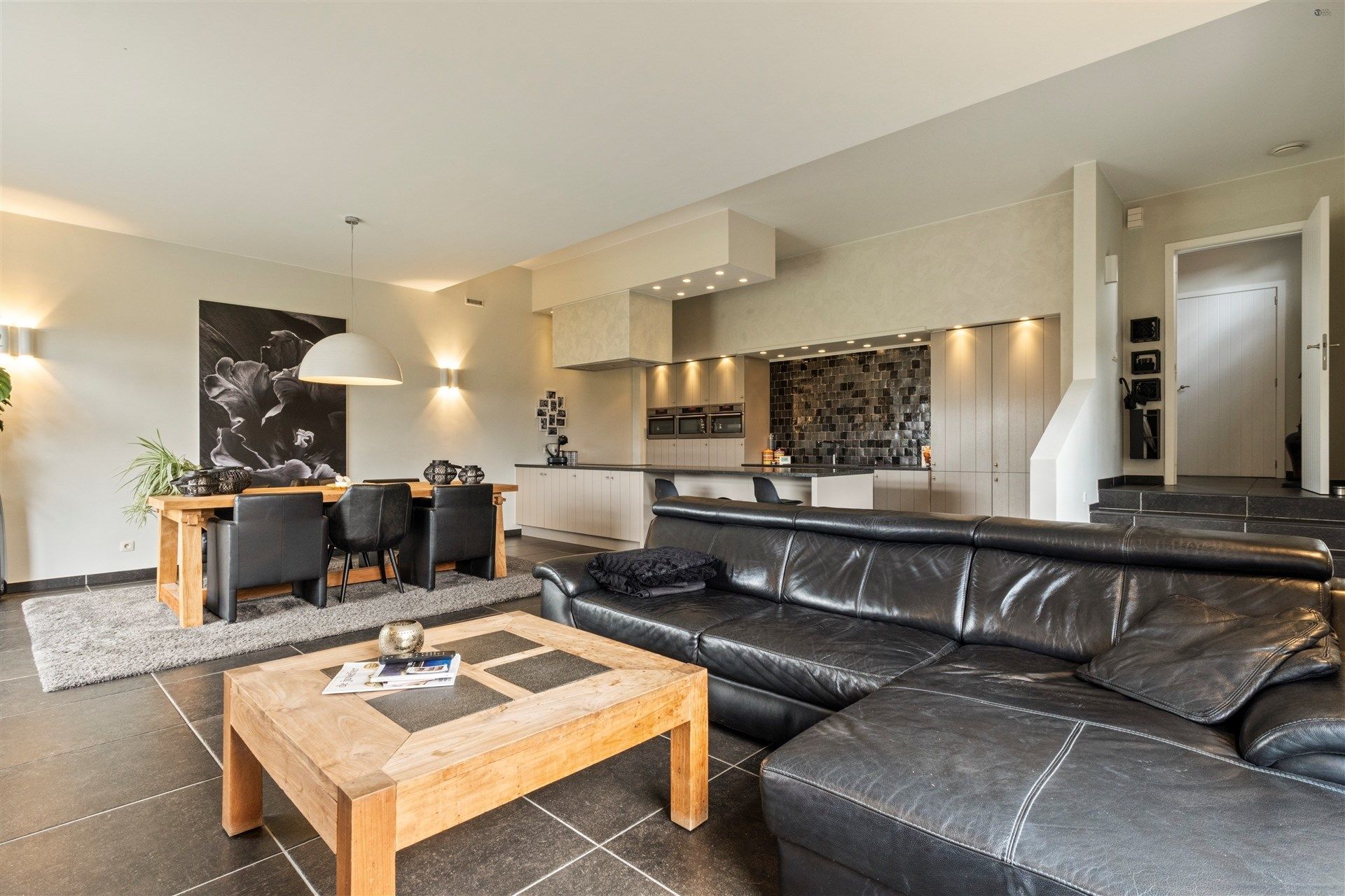 Top gelegen HOB met ruimte tot 5 slaapkamers op een toplocatie foto 1