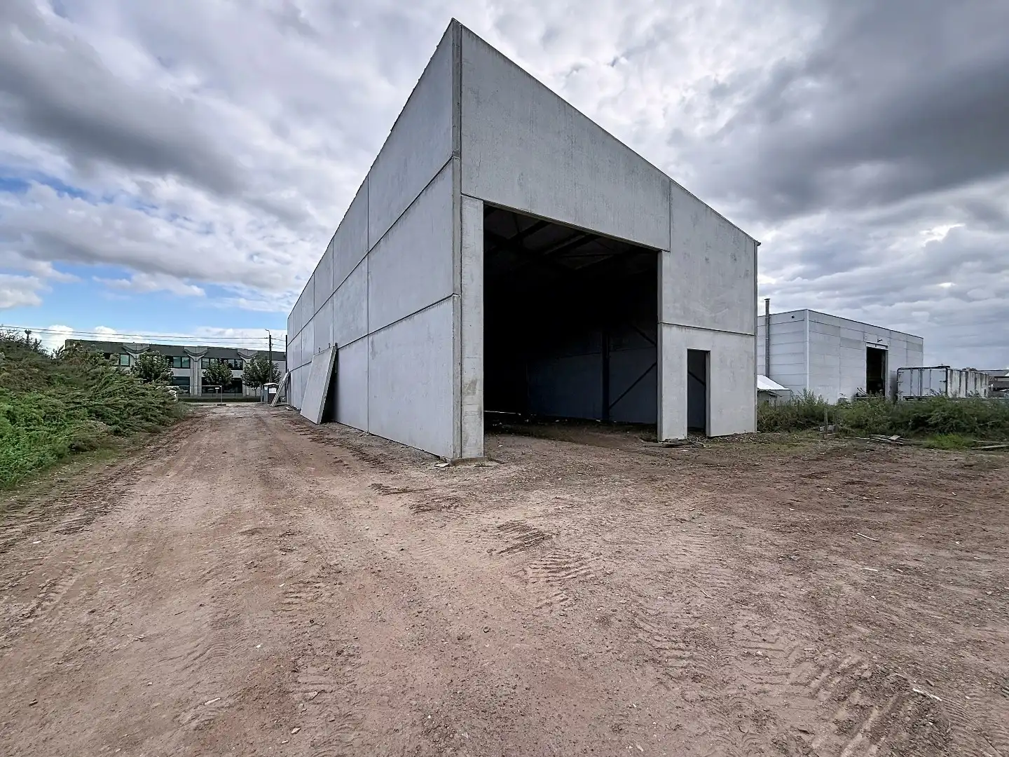 Loods B te huur – 180 m² KMO-zone Ardopoort te Roeselare foto 8