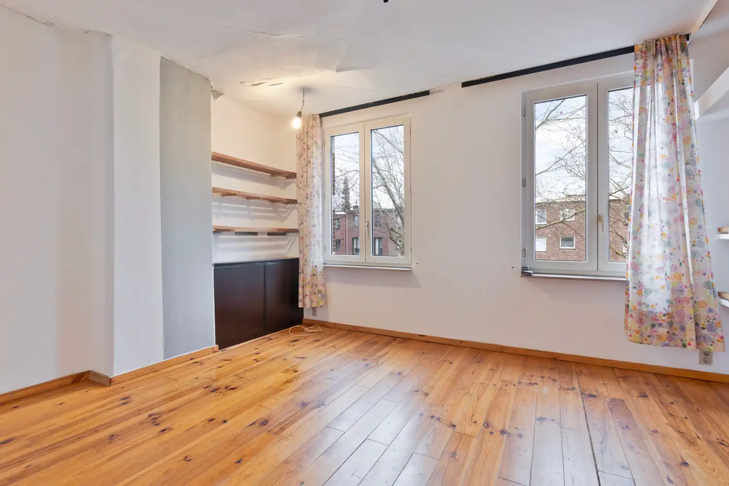 Deurne-Zuid: volledig te renoveren rijwoning met 3 slks op 352m2! foto 15