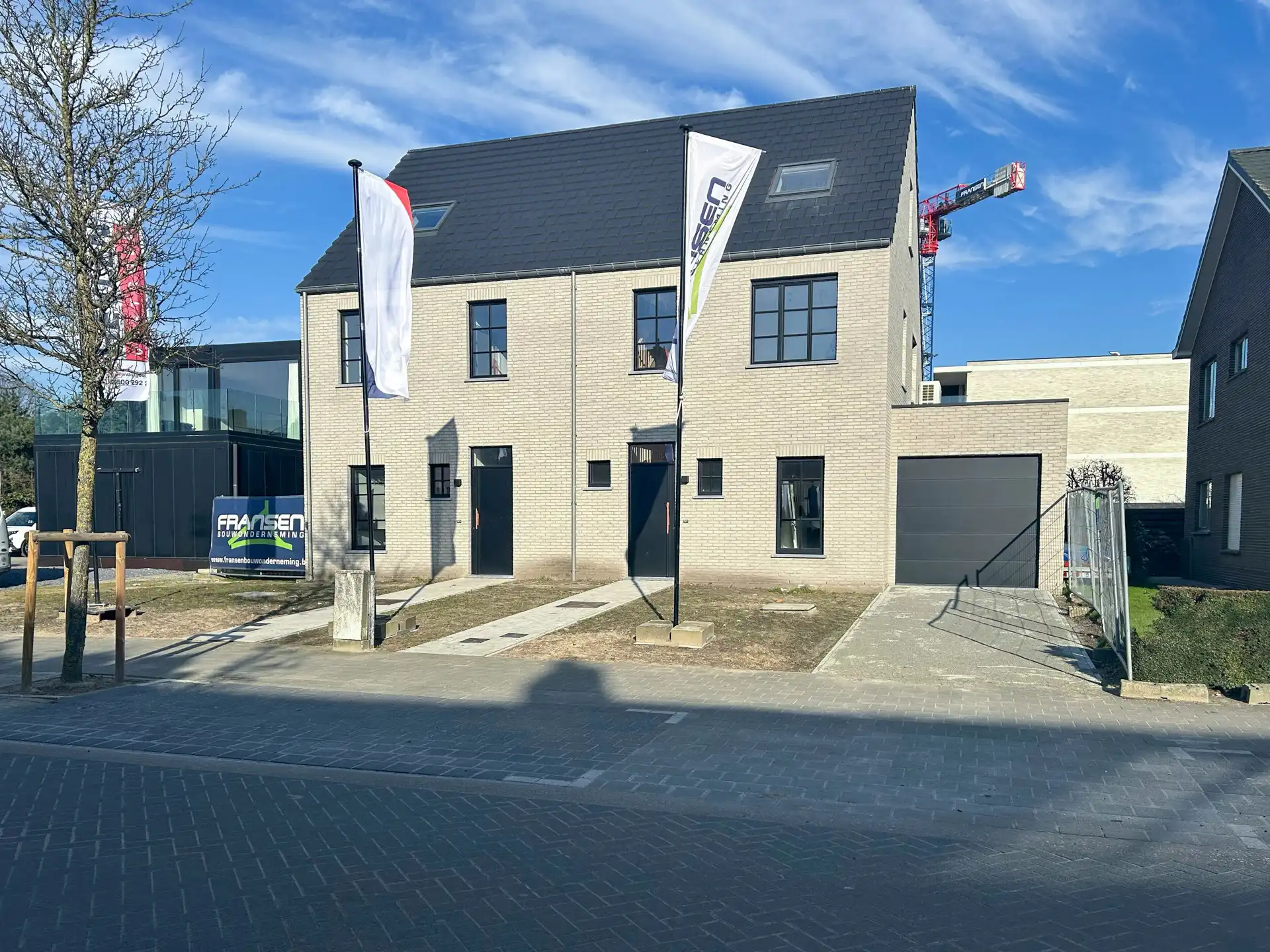 Ruime energiezuinige nieuwbouwwoning met 5 slaapkamers foto 3