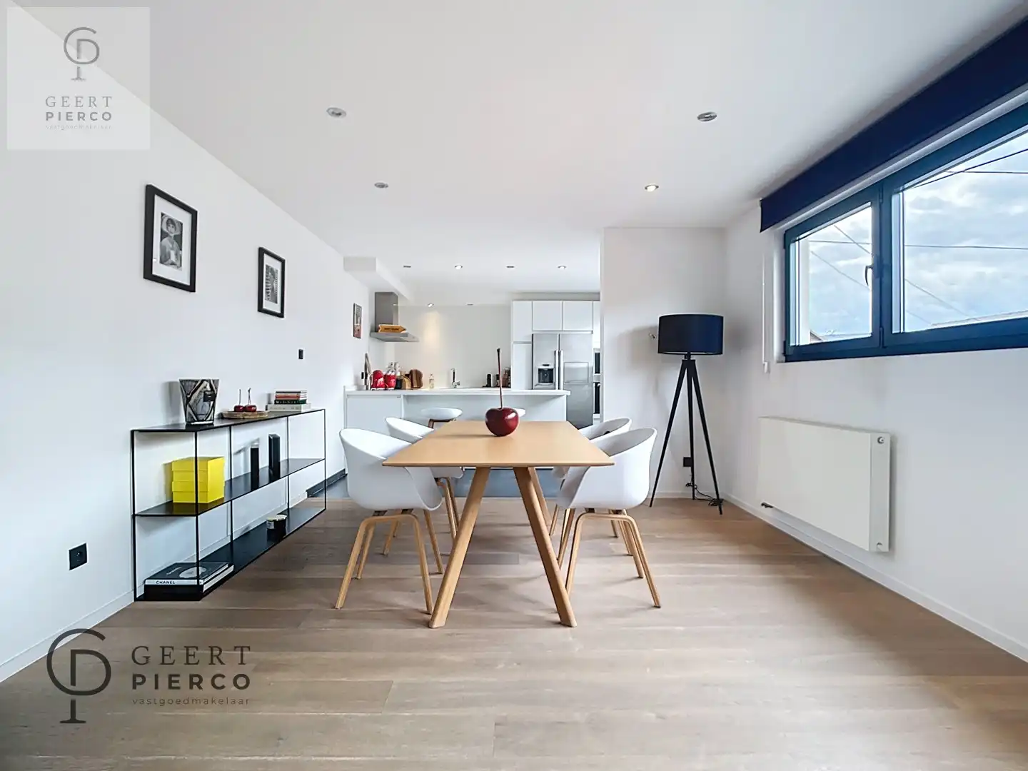 Prachtig nieuwbouwappartement met 2 garages foto 9