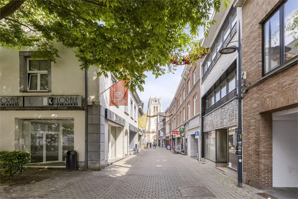 Te renoveren handelspand foto 3