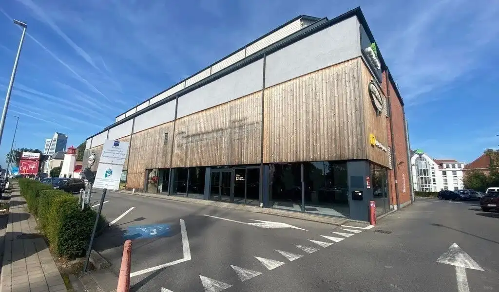 Winkel te huur langs Kortrijksesteenweg rechtover Maaltebruggepark te Gent foto 4