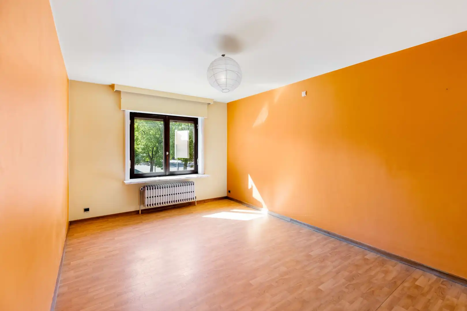 Ruime gezinswoning met 6 slaapkamers foto 17