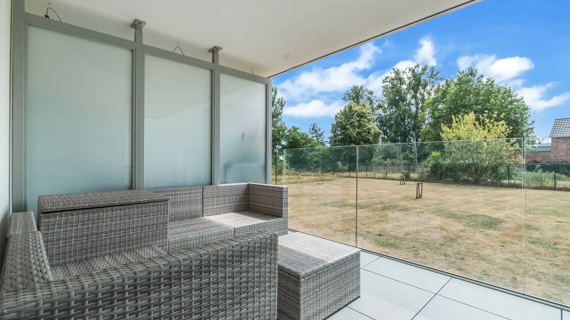 Instapklaar en energiezuinig appartement met 2 slaapkamers en 2 ondergrondse autostaanplaatsen foto 15