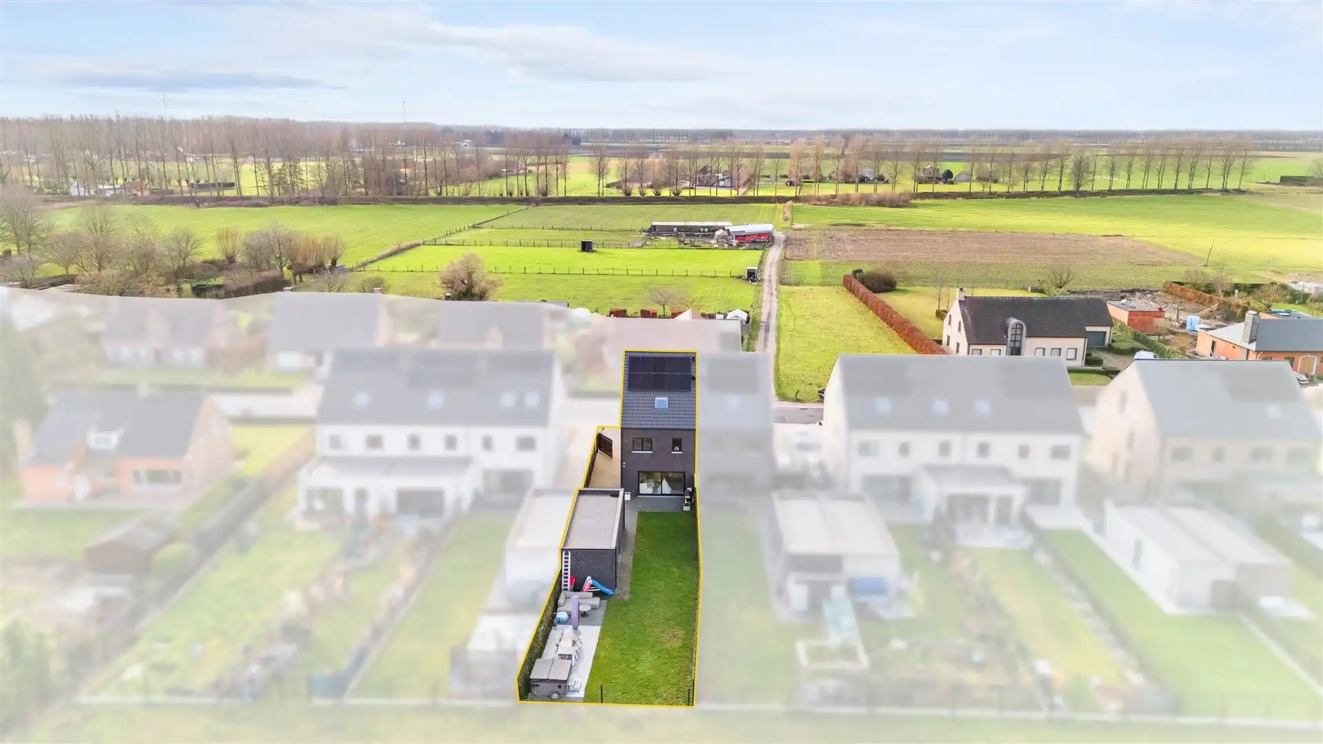 Recente gezinswoning met 5 slaapkamers en losstaande garage op een mooi perceel van 465m² foto 33