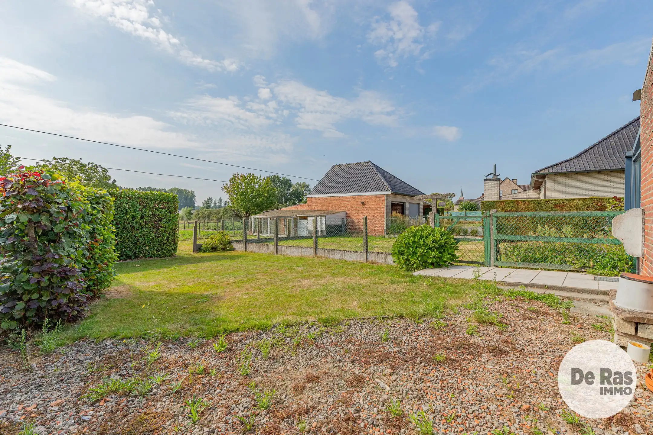 VLEKKEM- Ruime woning met 4 slaapkamers en uitgestrekte tuin foto 23