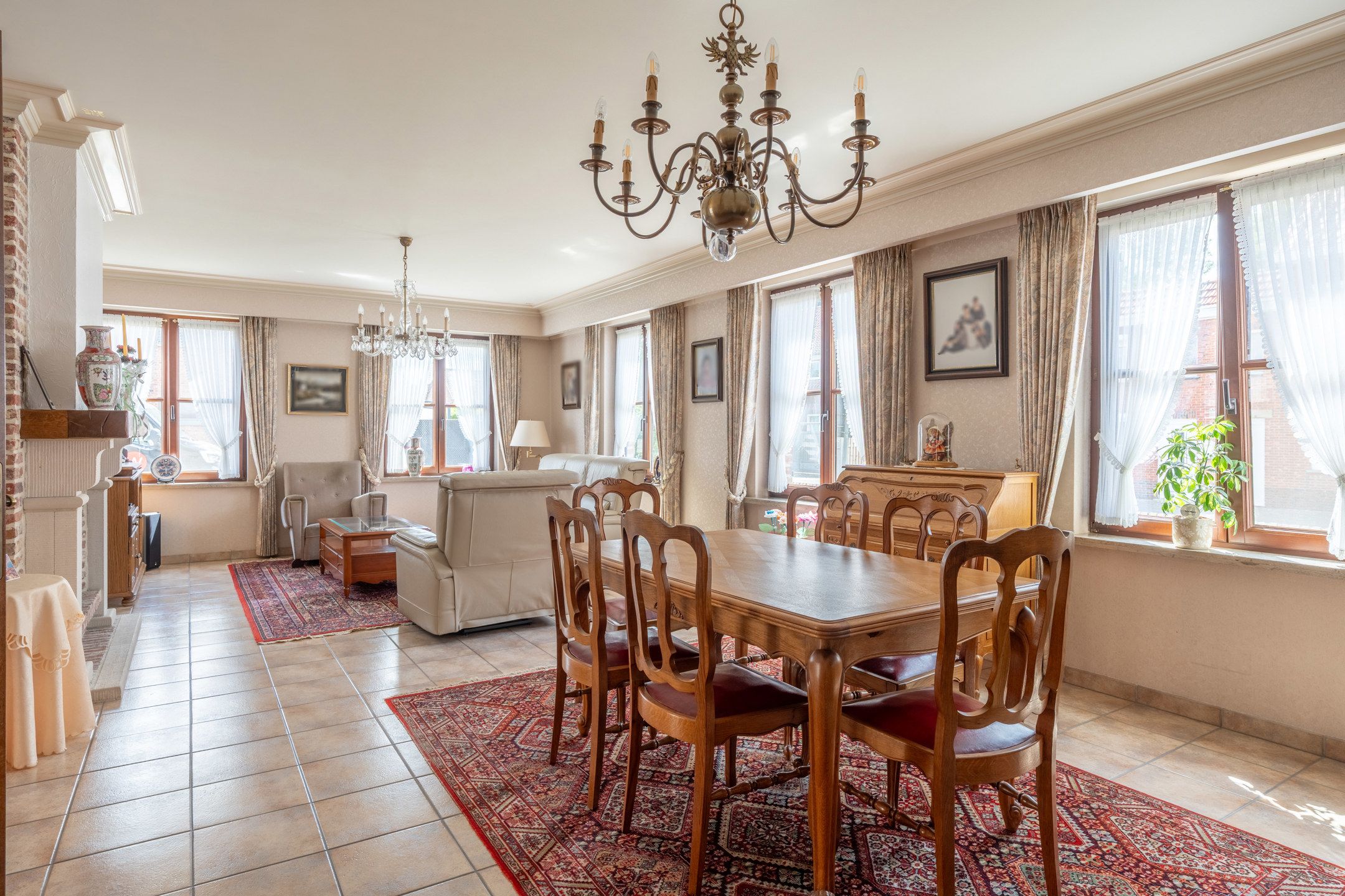 Ruime gezinswoning met 3 slaapkamers nabij centrum Beerse foto 5