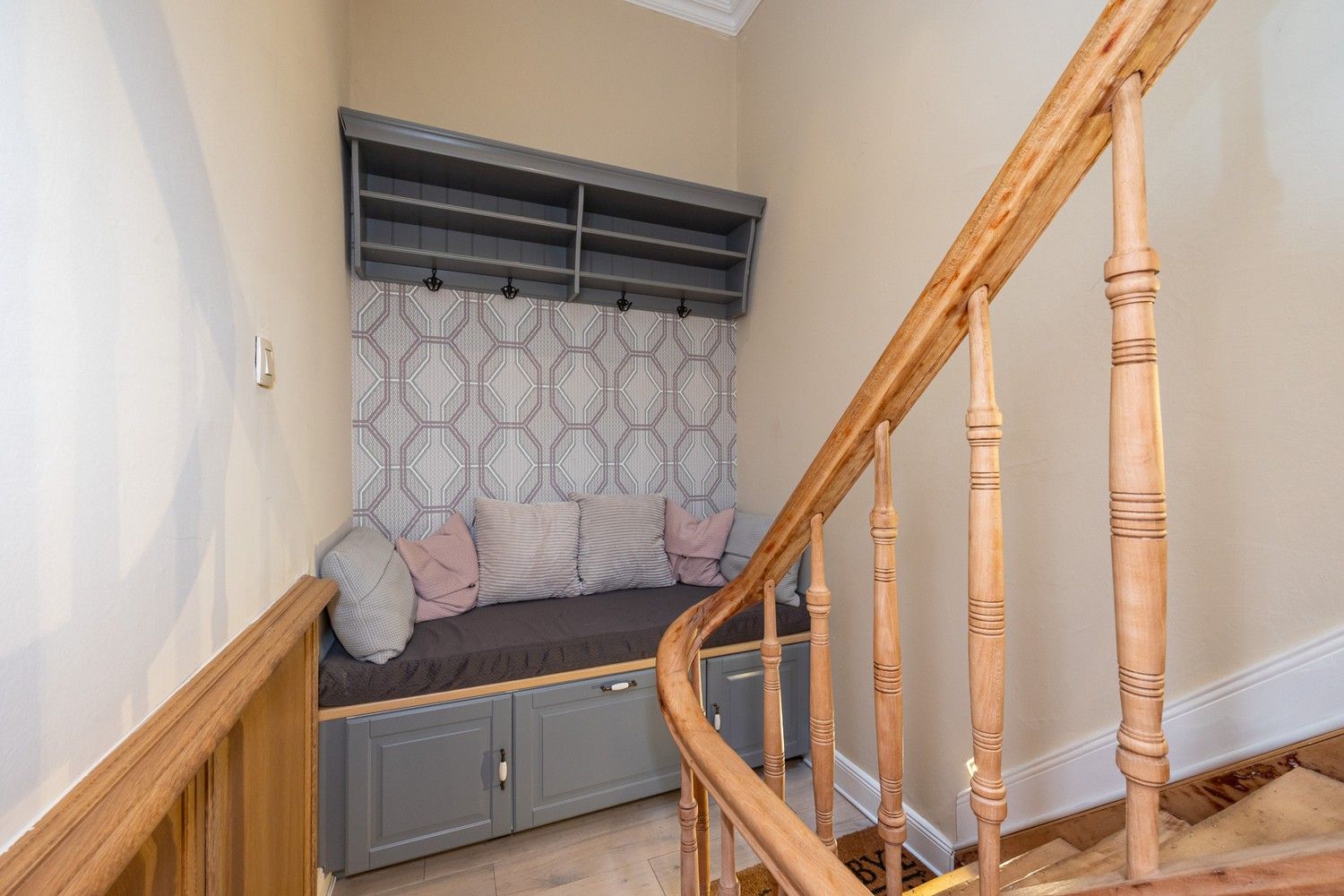 Karaktervol herenhuis met hedendaags comfort en tuin in Deurne foto 15