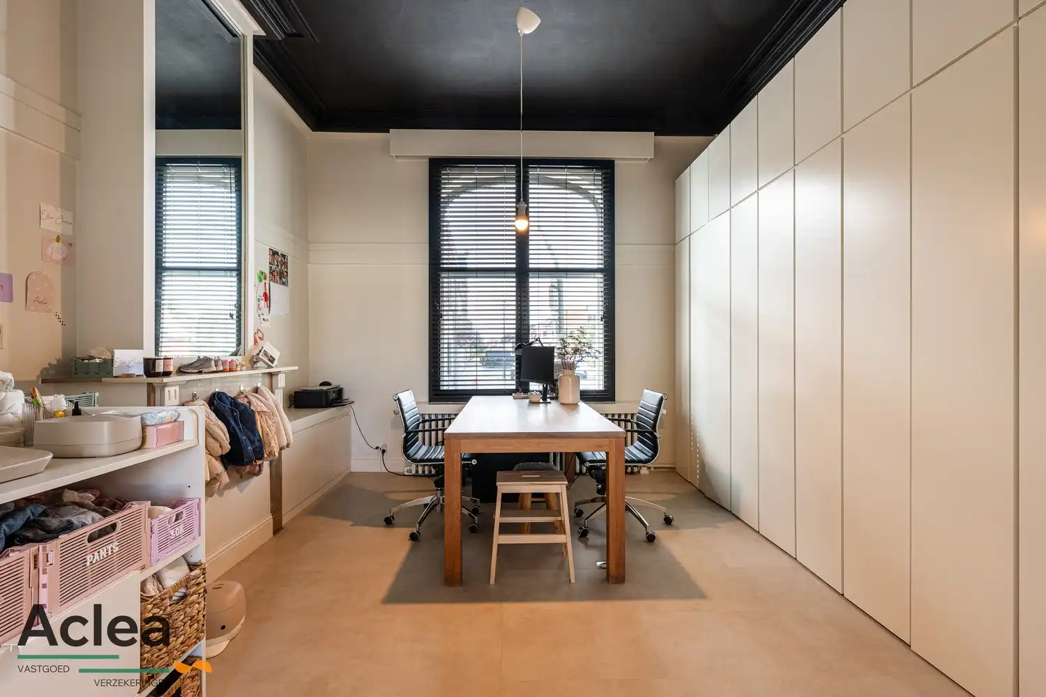 Statige herenwoning met authentieke grandeur aan het Plein in Kaprijke foto 10