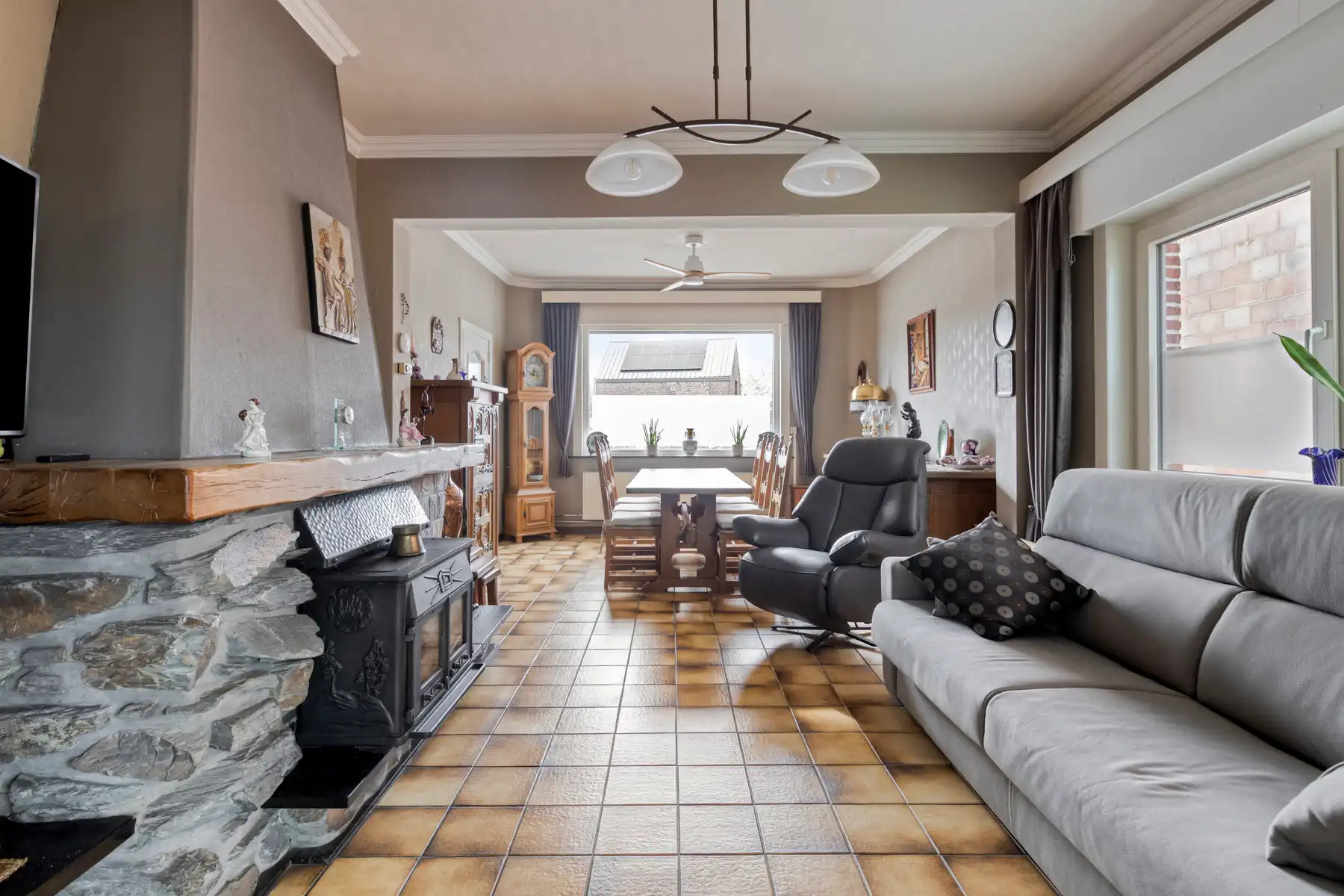 Solide 3-gevelwoning op centrale ligging foto 6