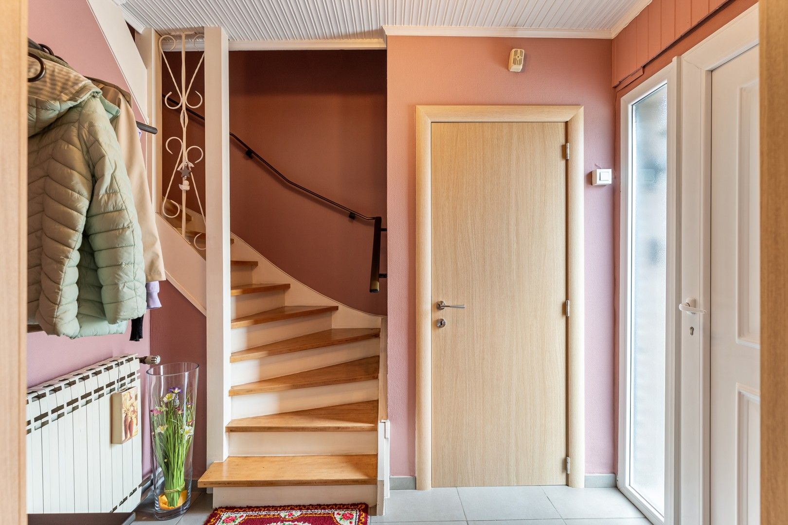 🏡 Te koop – Instapklare, goed onderhouden woning met 3 slaapkamers in Heusden-Zolder foto 10