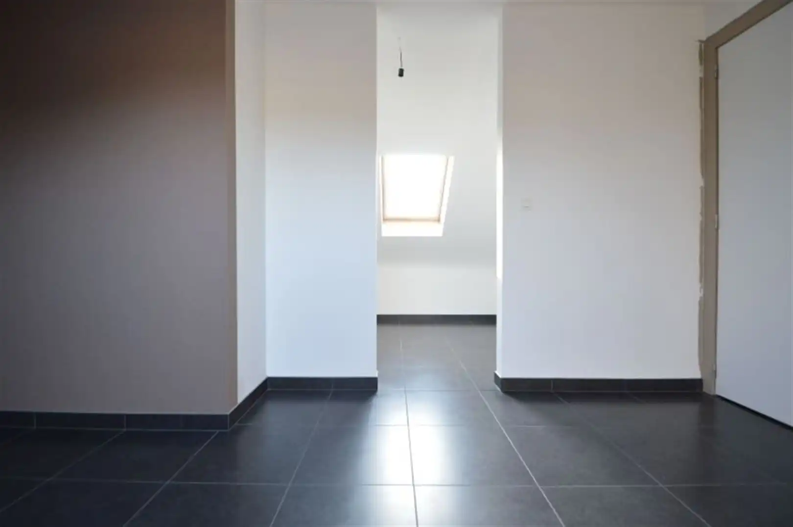 Prachtig Duplex appartement (106 m2) gelegen op het 2de verdiep te Dendermonde (Baasrode). foto 7