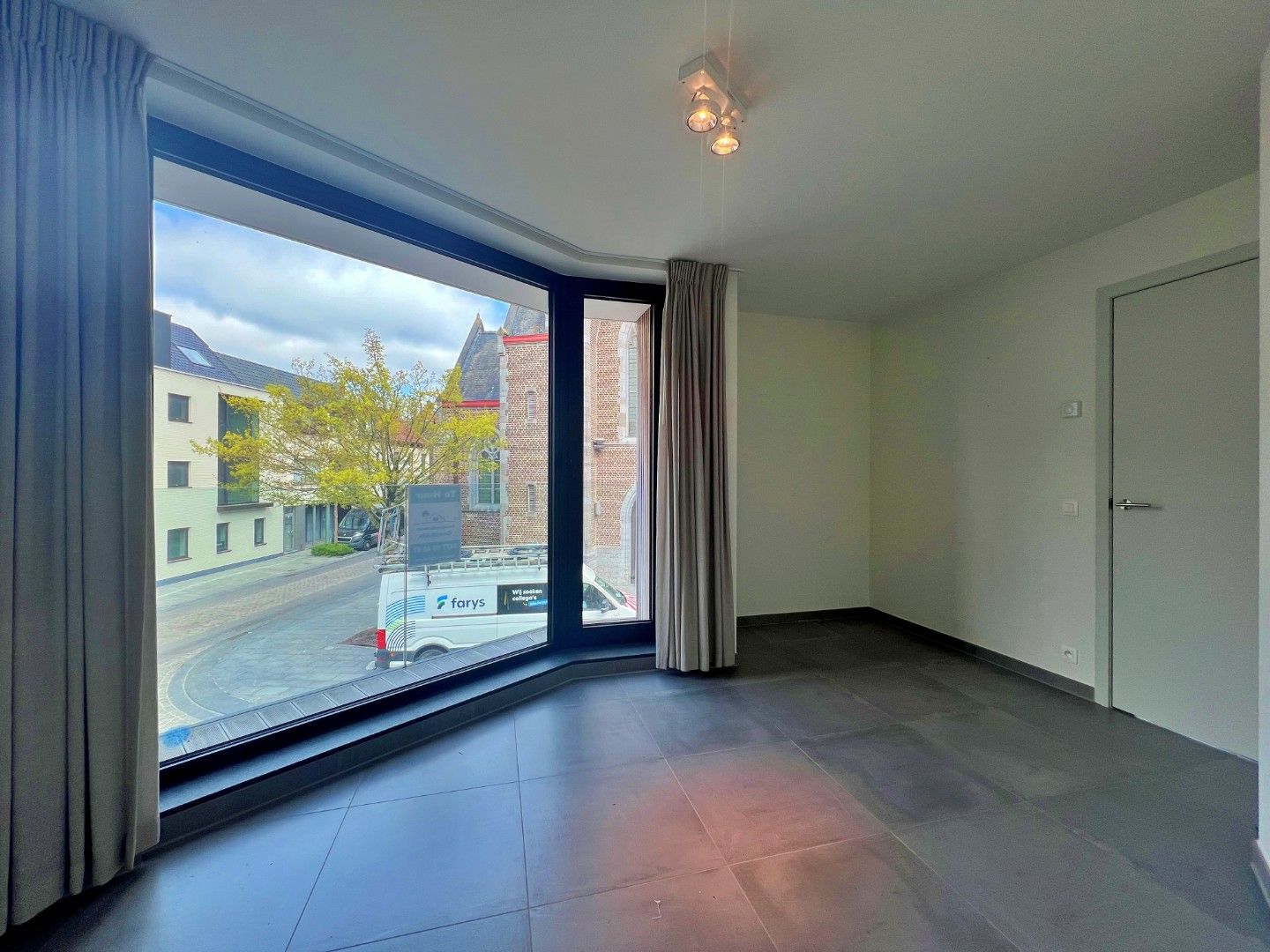 Instapklaar nieuwbouwappartement te huur in hartje Lievegem – E-peil 25 foto 12