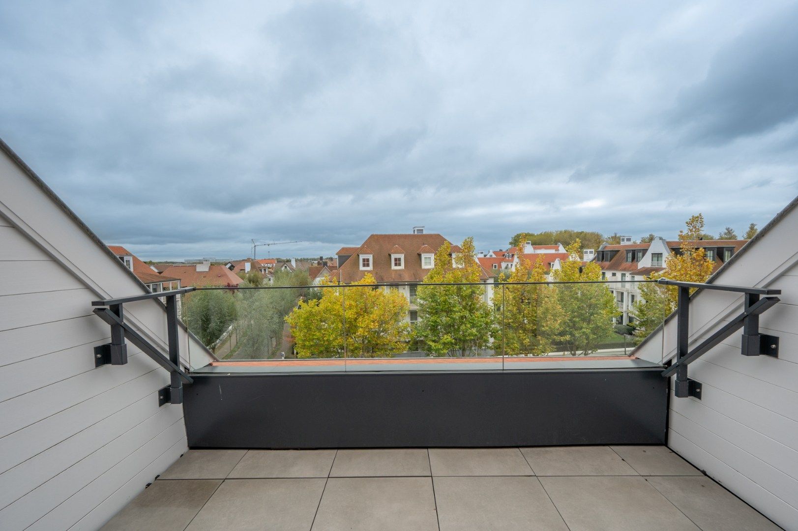 Prachtig duplex appartement in Duinenwater met 2 terrassen en zijdelings meerzicht foto 2