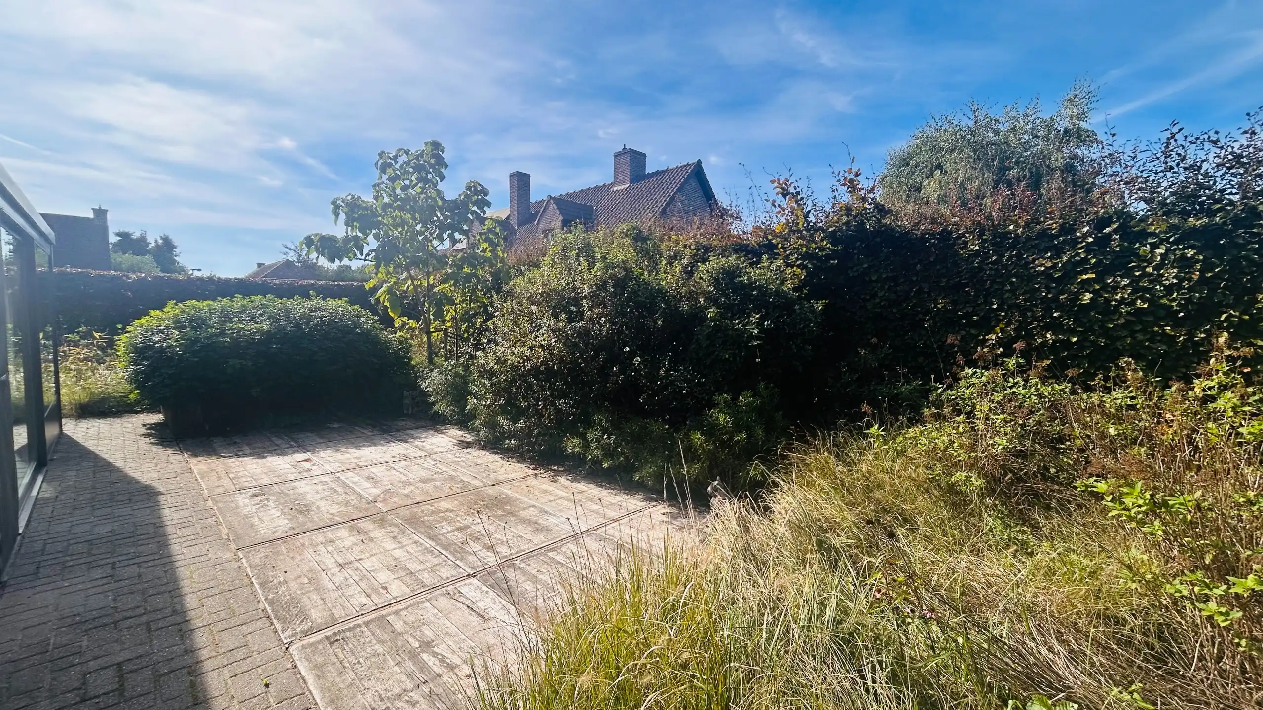 Verzorgde bungalow op 585 m2 met 3 slaapkamers en zonnige tuin nabij het centrum foto 10