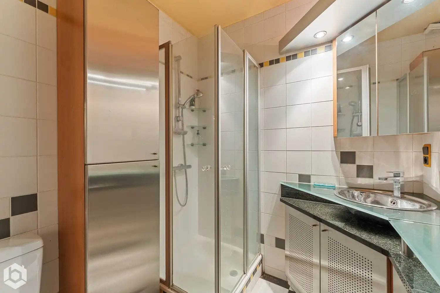 Te renoveren woning met 3 slpkrs, 2 garages en tuin in Mechelen foto 9