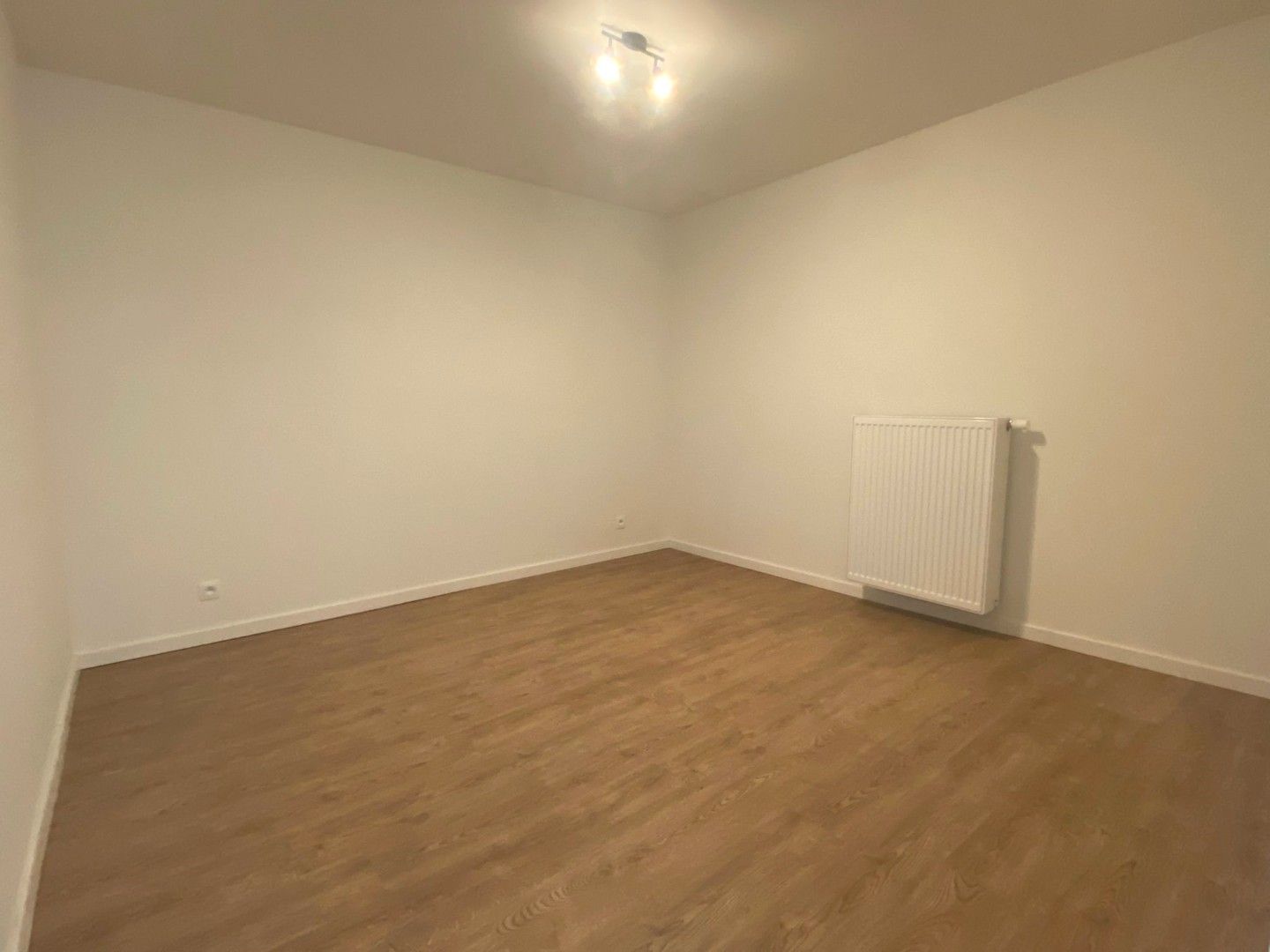 Gerenoveerd gelijkvloers appartement te huur in Astene foto 8