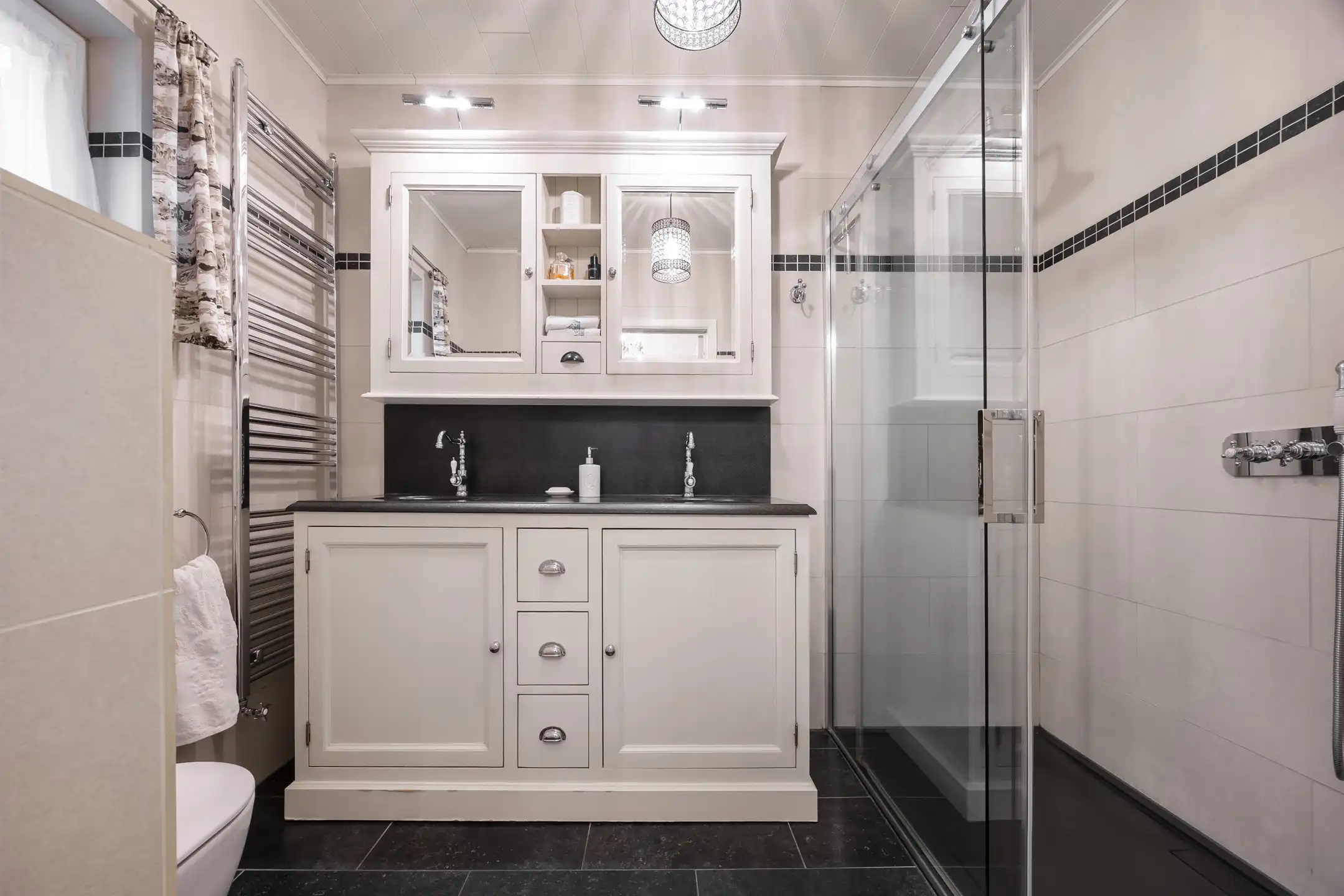 Instapklare woning in doodlopende straat nabij centrum foto 3