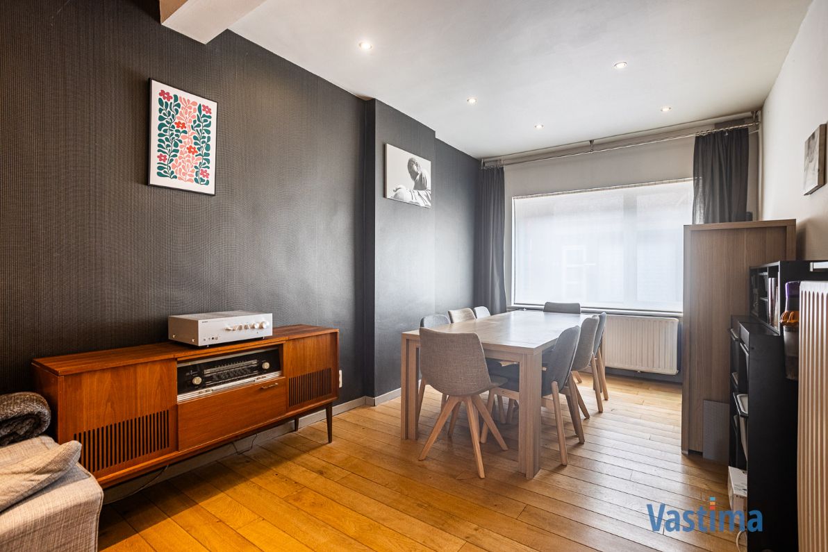 Instapklare woning met 4 slaapkamers en tuin nabij centrum Aalst foto 4
