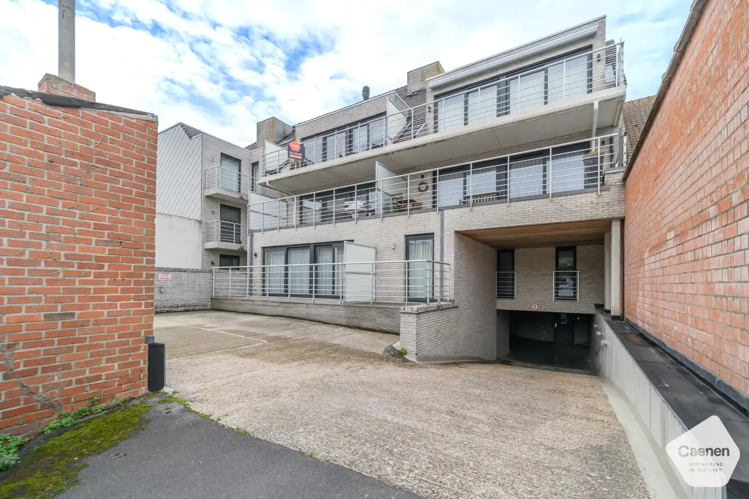 Instapklaar appartement met 2 slaapkamers, 2 terrassen en staanplaats in hartje De Panne foto 19