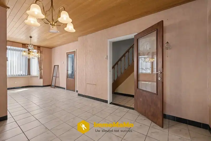 WONING MET 4 GARAGES & GROTE OPSLAGRUIMTE/HANGAAR IN WACHTEBEKE (LOCHRISTI) foto 9