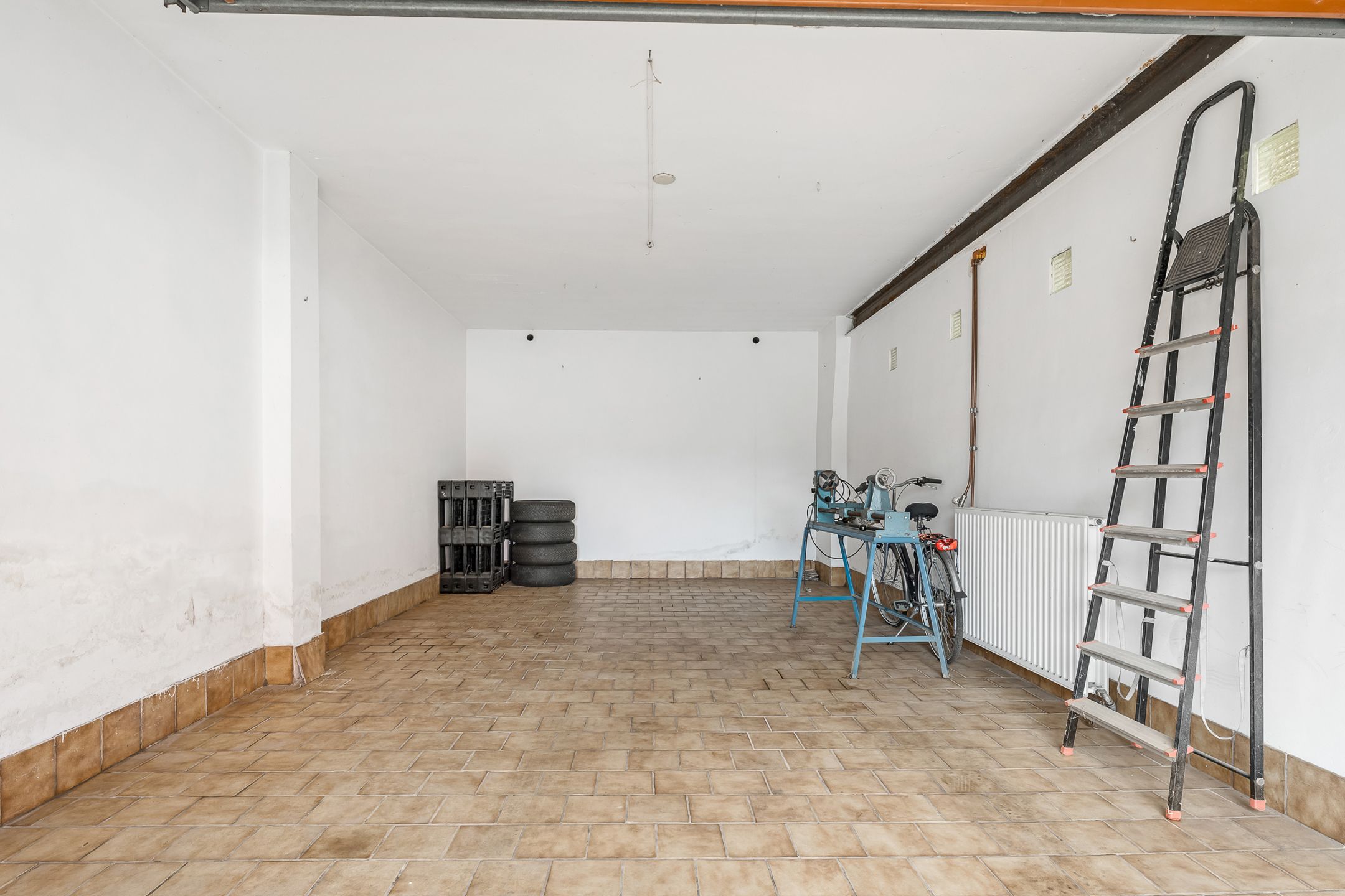 Woning met ruime bijbouw van 200m2 te Diepenbeek foto 36