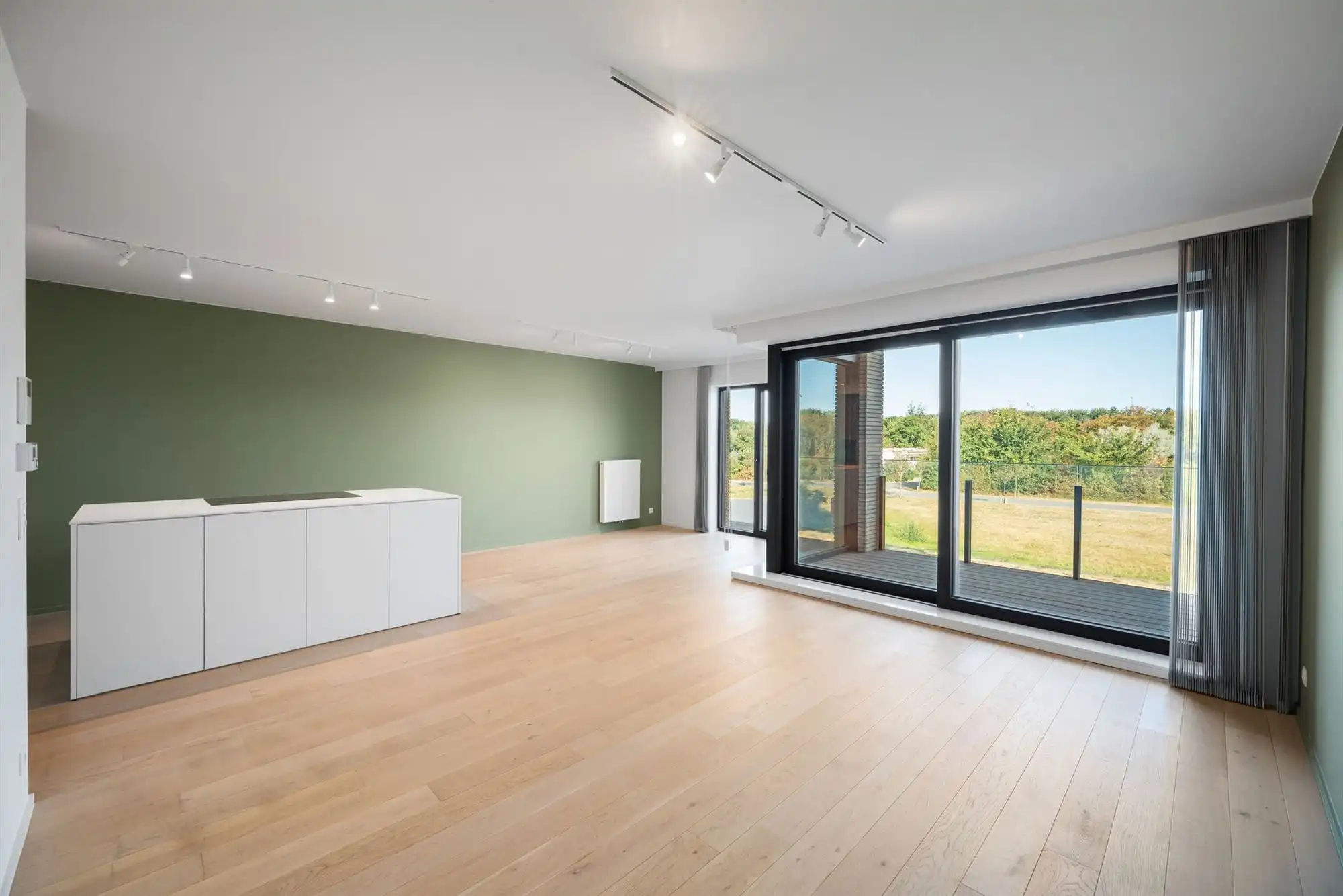 Luxueus (quasi nieuw) appartement vlakbij het strand!  foto 8