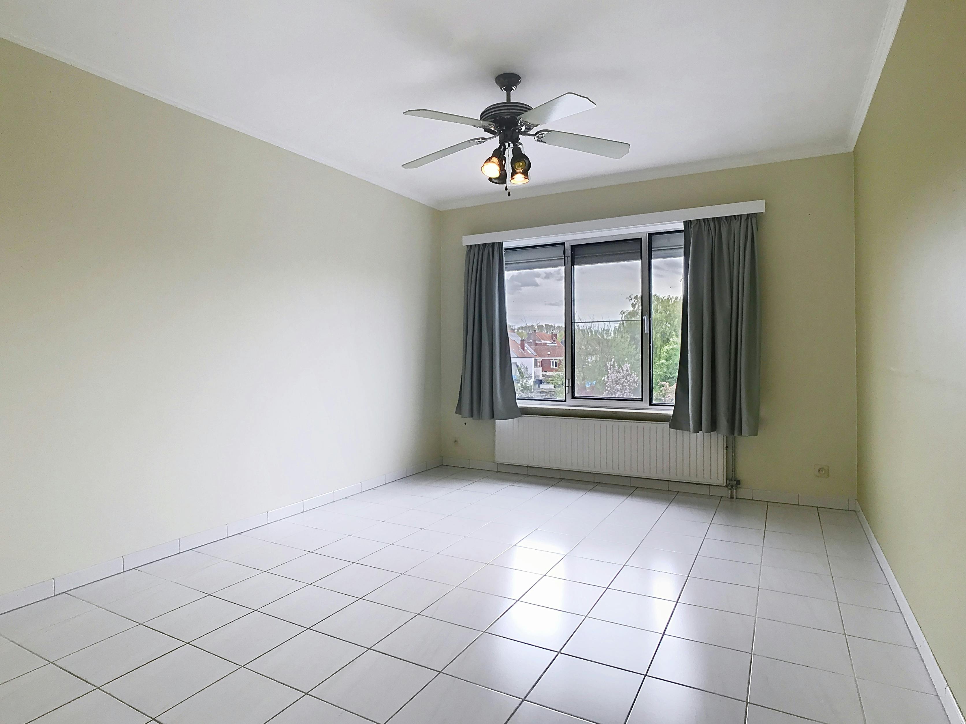 Instapklaar appartement met 2 slaapkamers en terras. foto 7