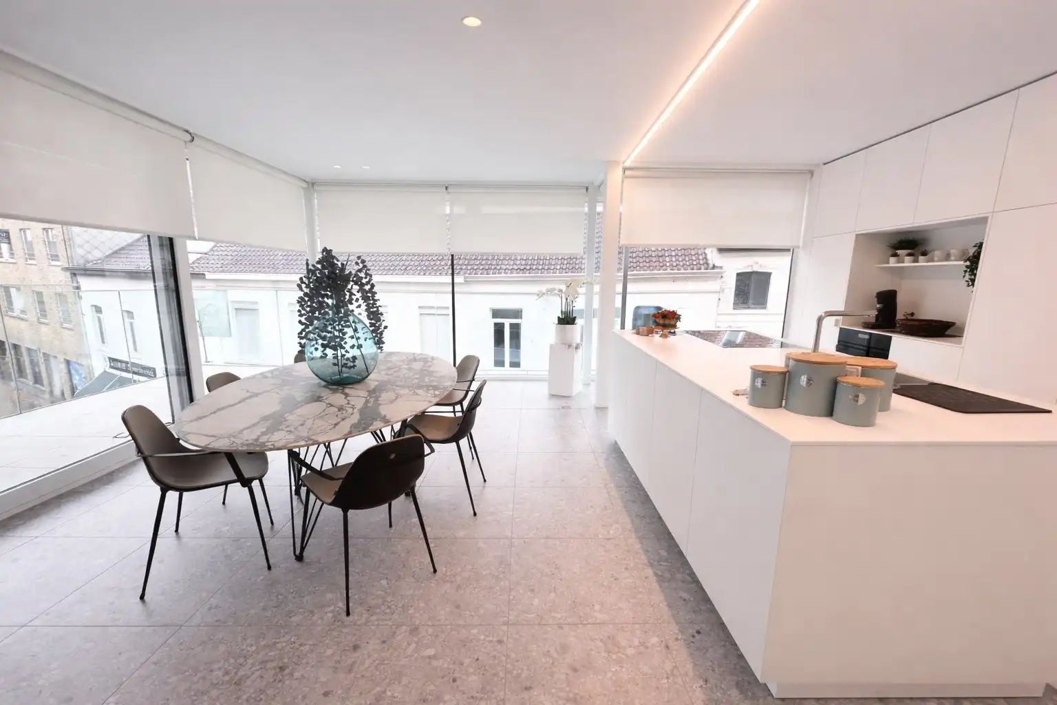 Prachtig appartement hartje Torhout (116 m²),  2 slpk en ruim zonneterras, Torhout foto 3