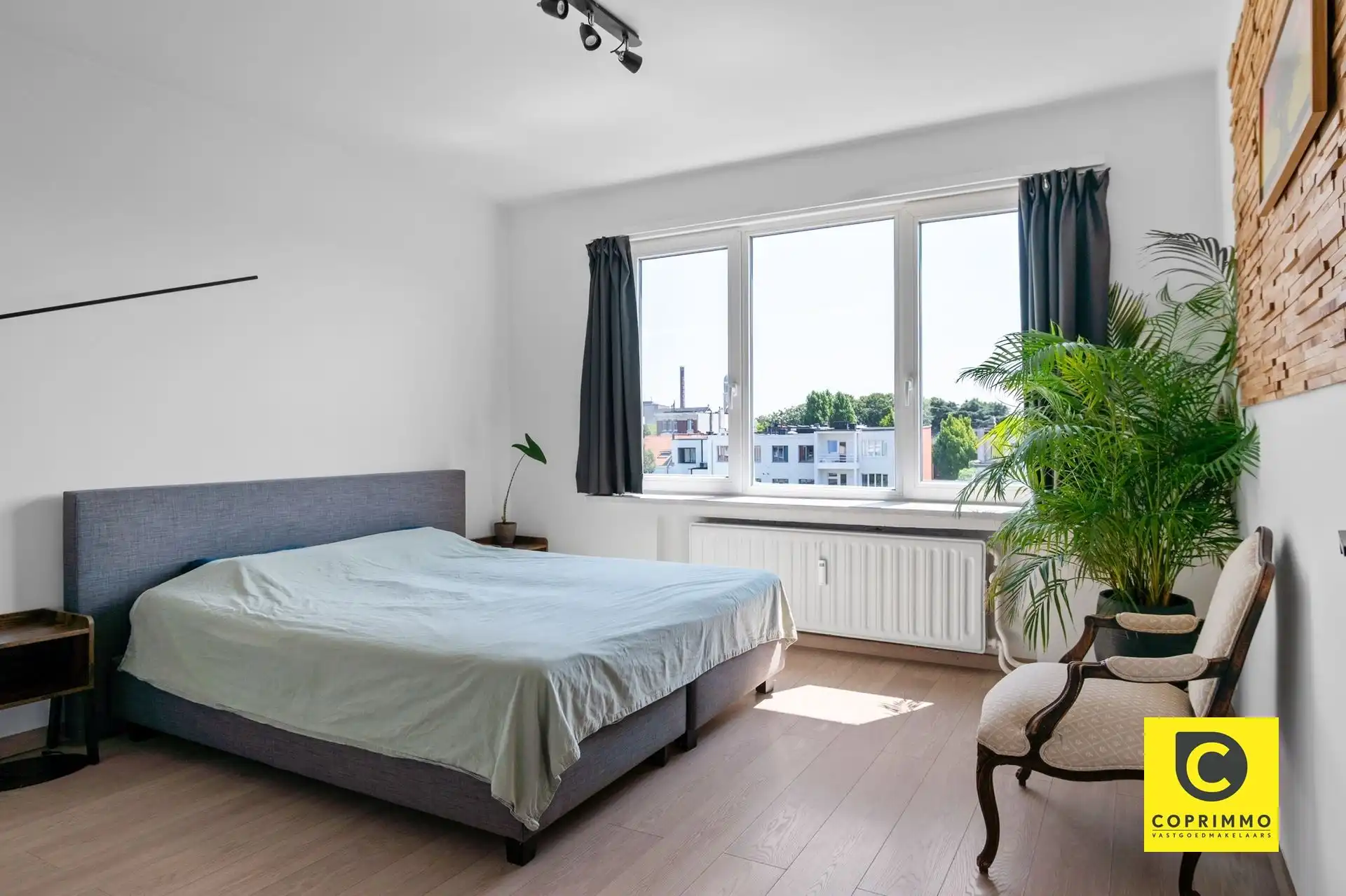 Lichtrijk en instapklaar 1 à 2 slpk app op toplocatie! foto 7