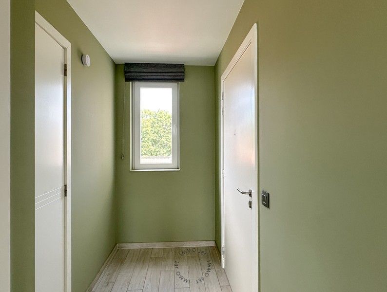 Instapklaar appartement met twee slaapkamers en terras foto 5