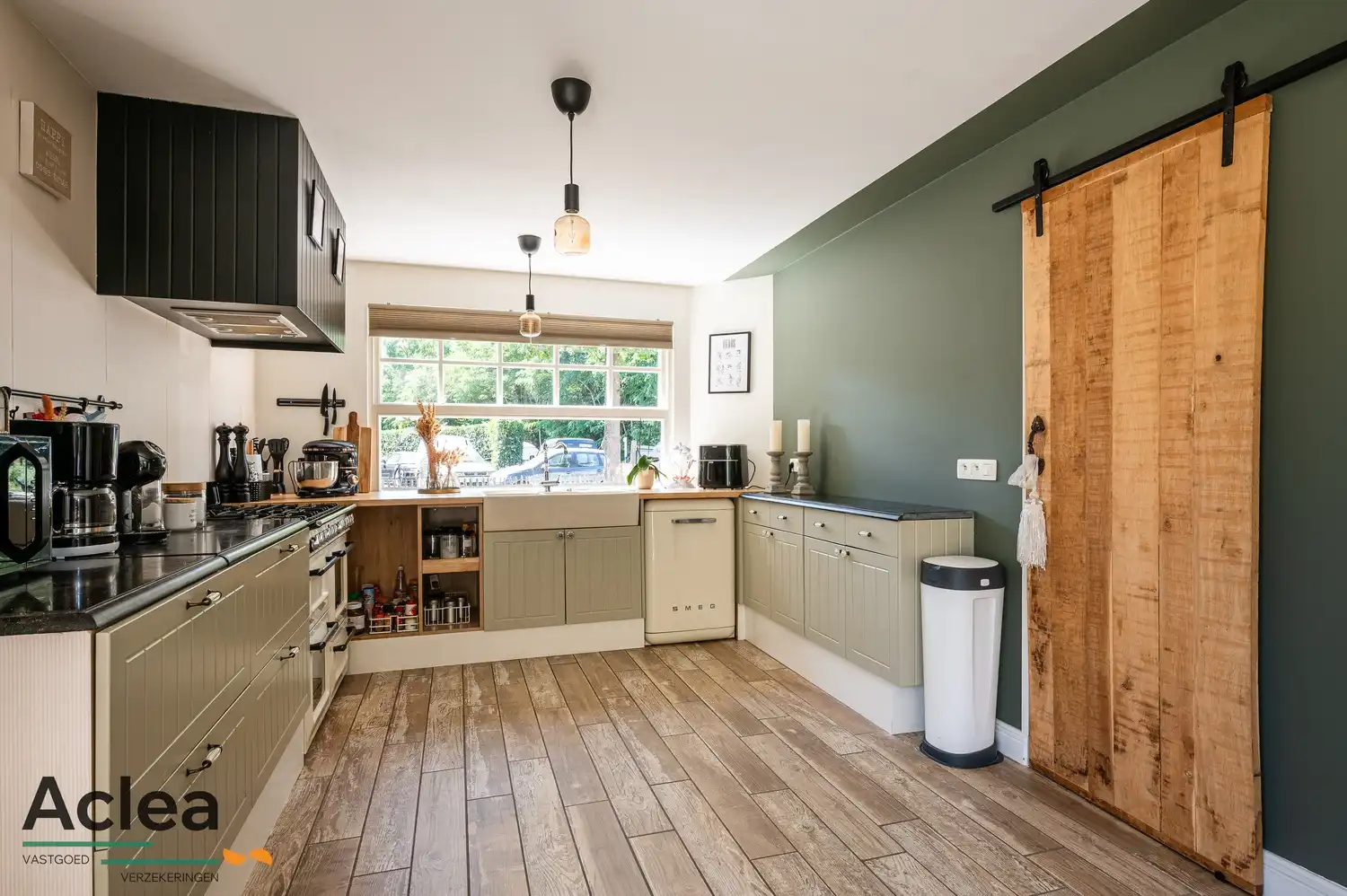 Knappe vrijstaande woning op ruim perceel foto 12