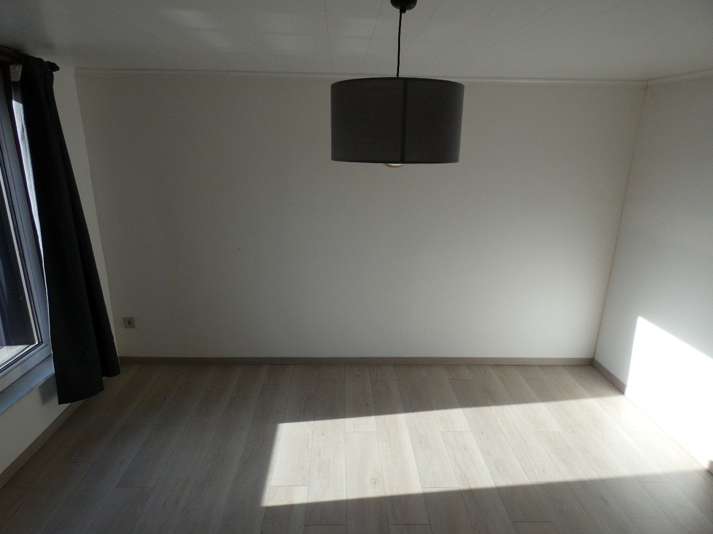 Gezellige woning met 3 slpk, koer en terras, gunstig gelegen in Torhout foto 10
