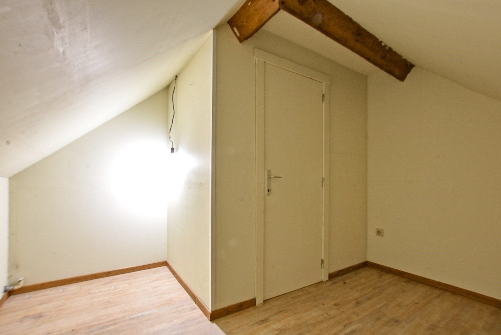 Charmante woning in de dorpskern van Keiem! foto 16