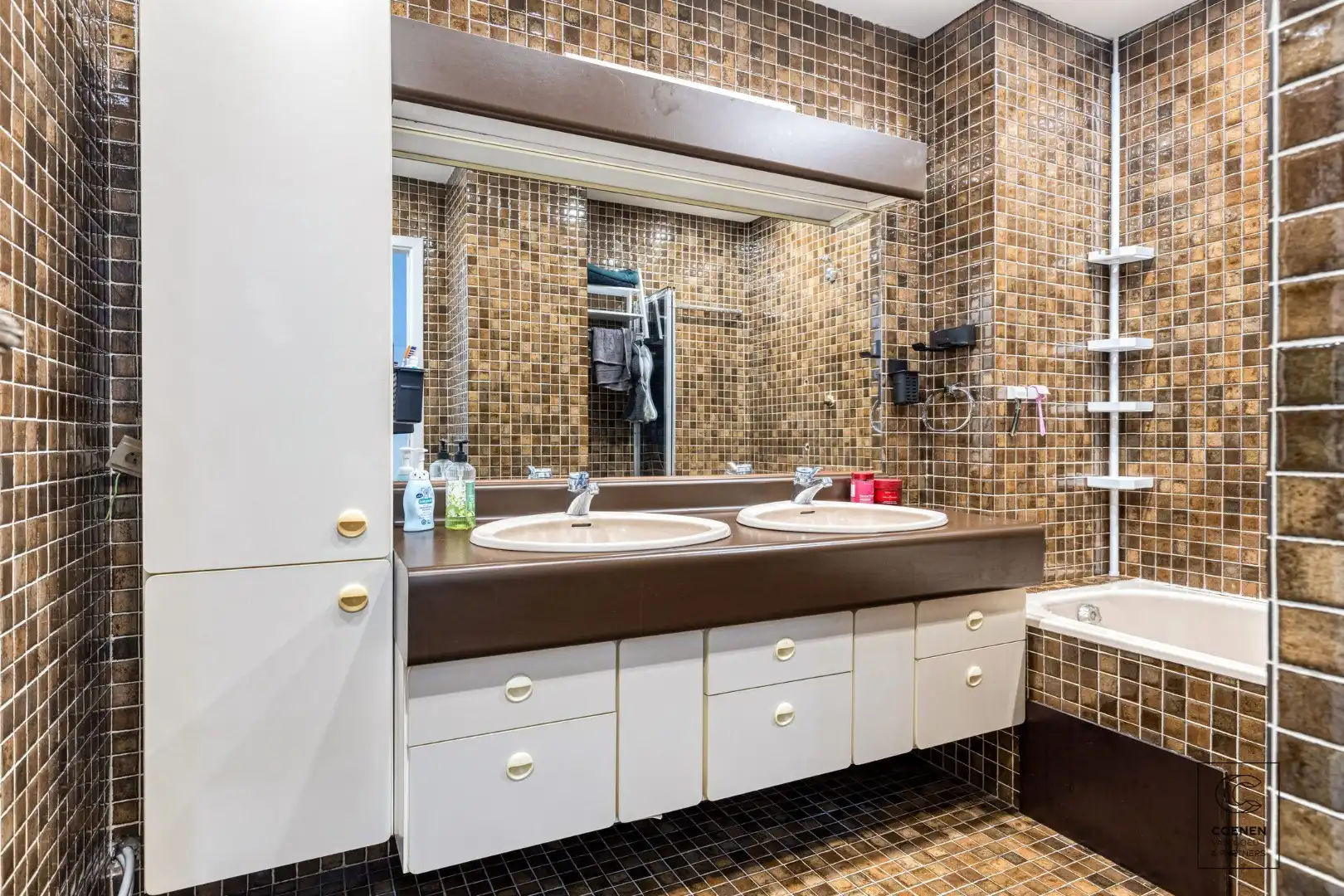 Ruim, lichtrijk appartement van 124 m² en twee slaapkamers te Antwerpen! foto 13