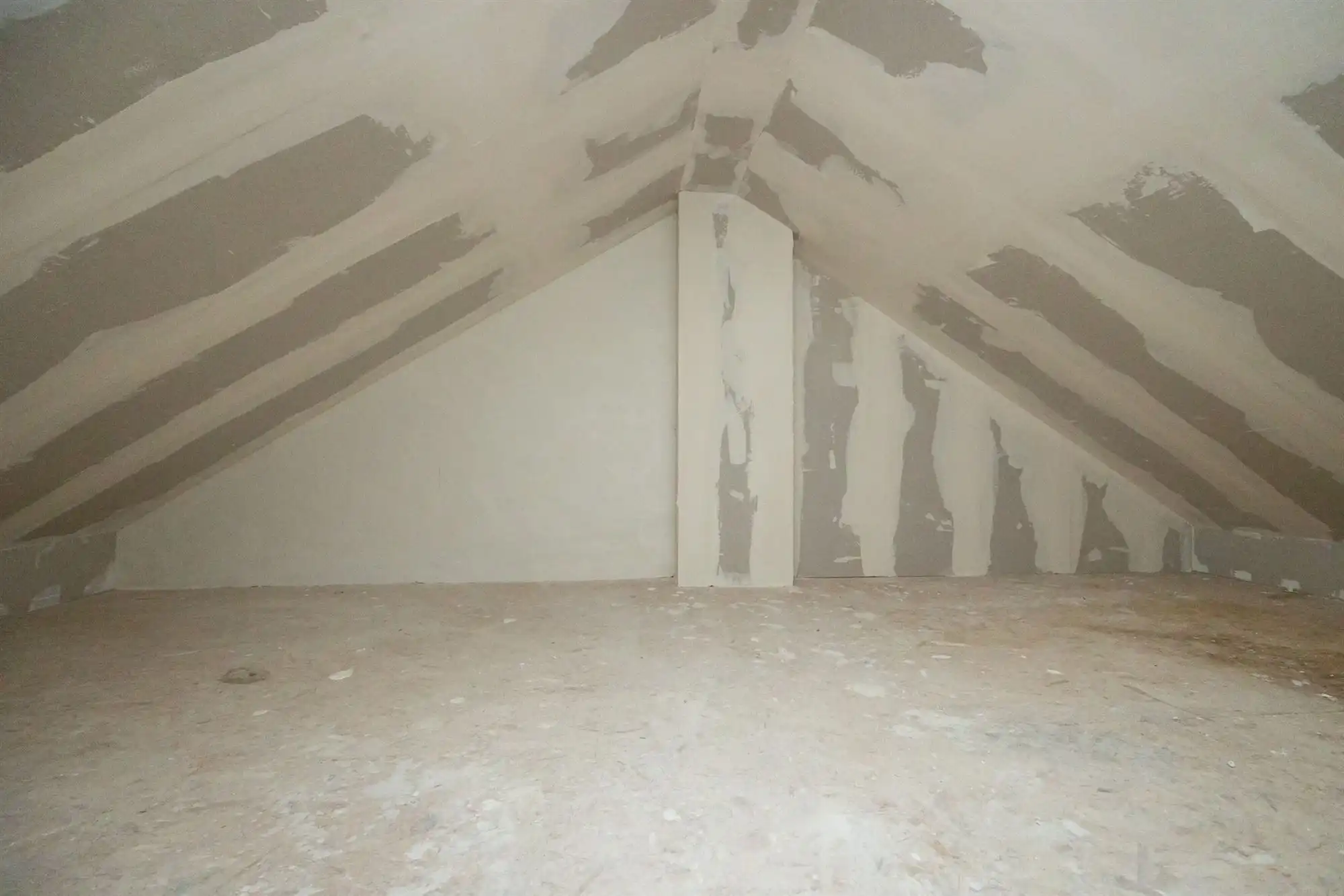 Te renoveren woning met 2 slaapkamers in Mechelen foto 15