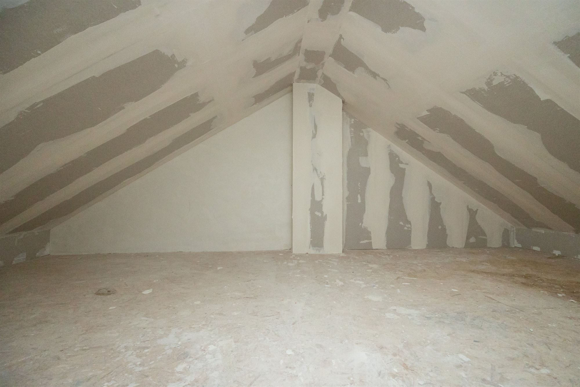 Te renoveren woning met 2 slaapkamers in Mechelen foto 15