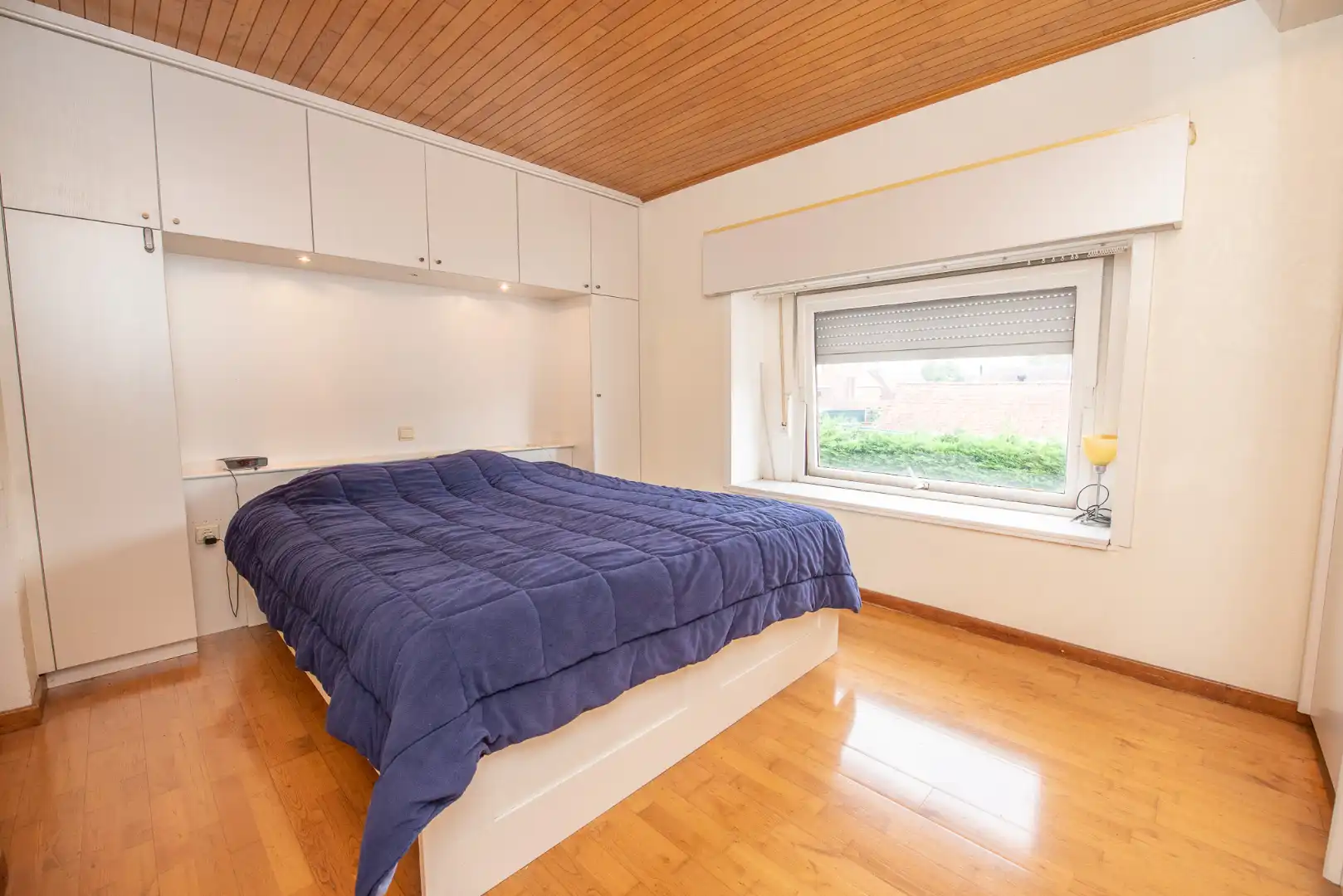 Halfopen bebouwing met 2 slaapkamers op groot perceel van 1305 m² foto 22