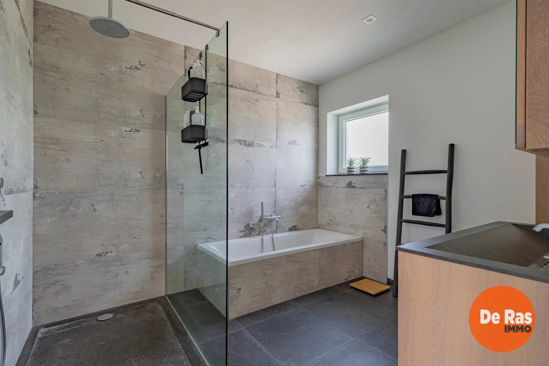 ERPE-MERE - Instapklare woning met 3 slpk en mooie tuin foto 8