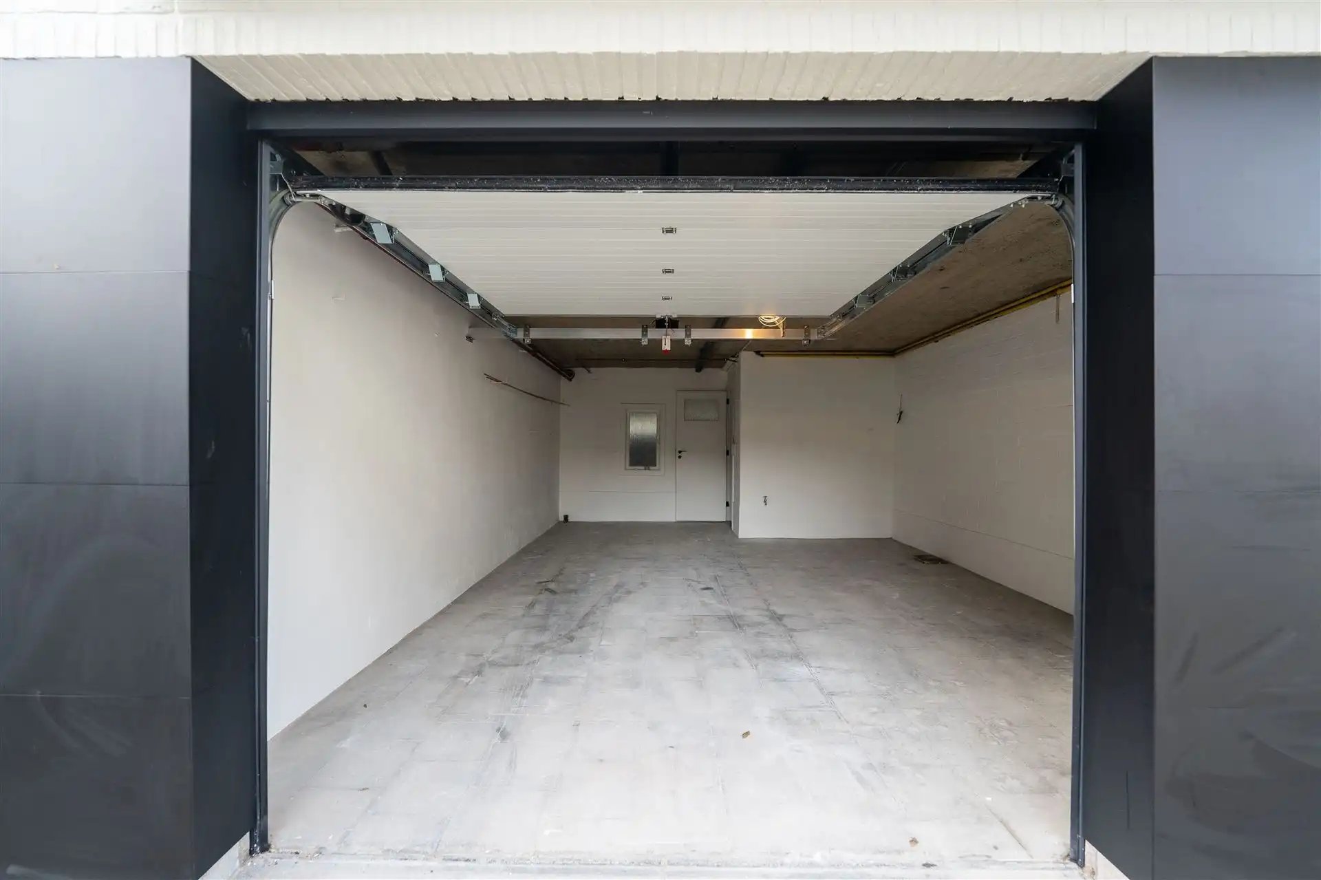 VOLLEDIGE GERENOVEERD 2-SLPK-APPARTEMENT GELEGEN OP DE 2de VERDIEPING foto 15