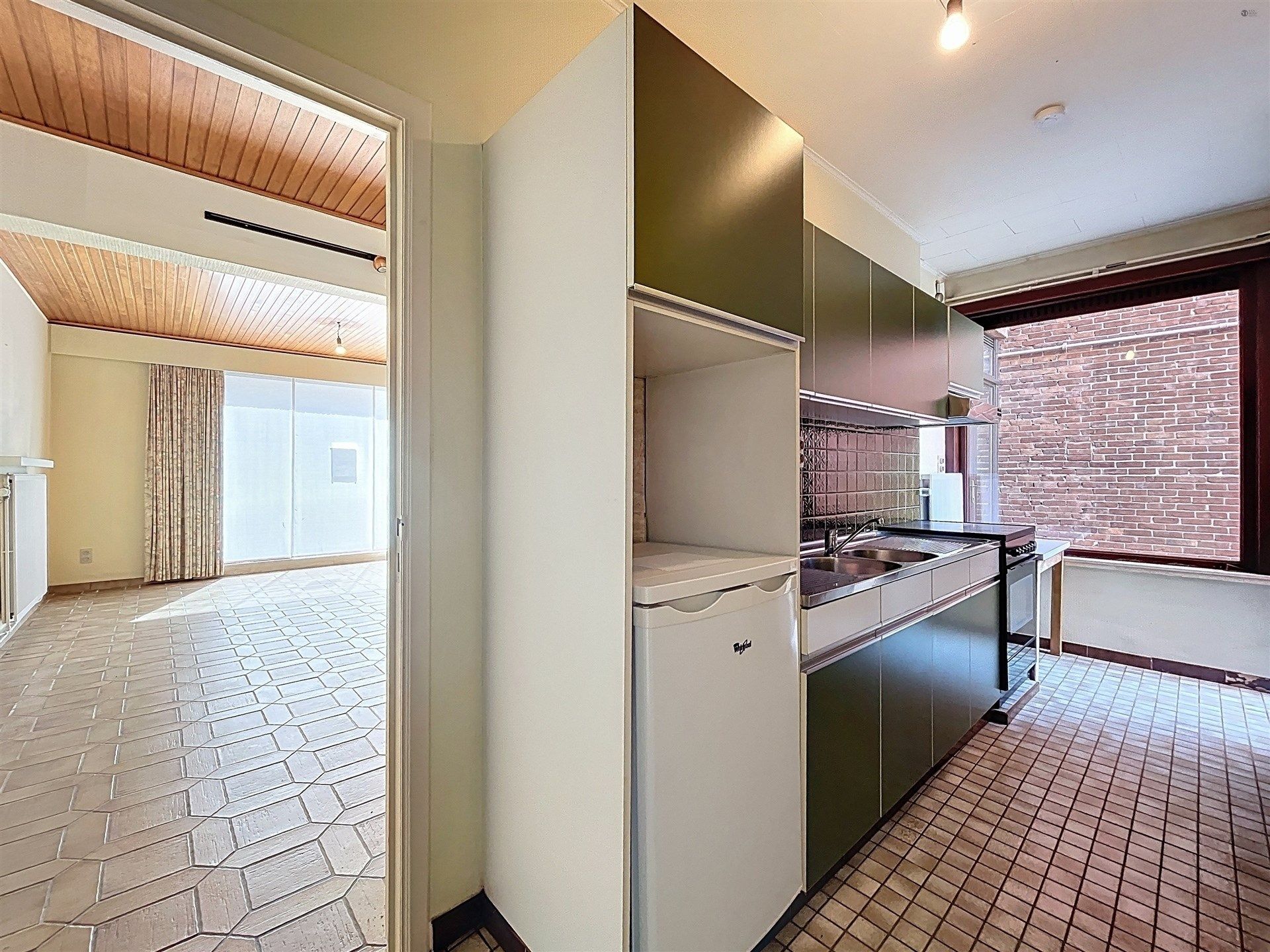 Ruime woning met garage op perceel van 512 m² foto 4