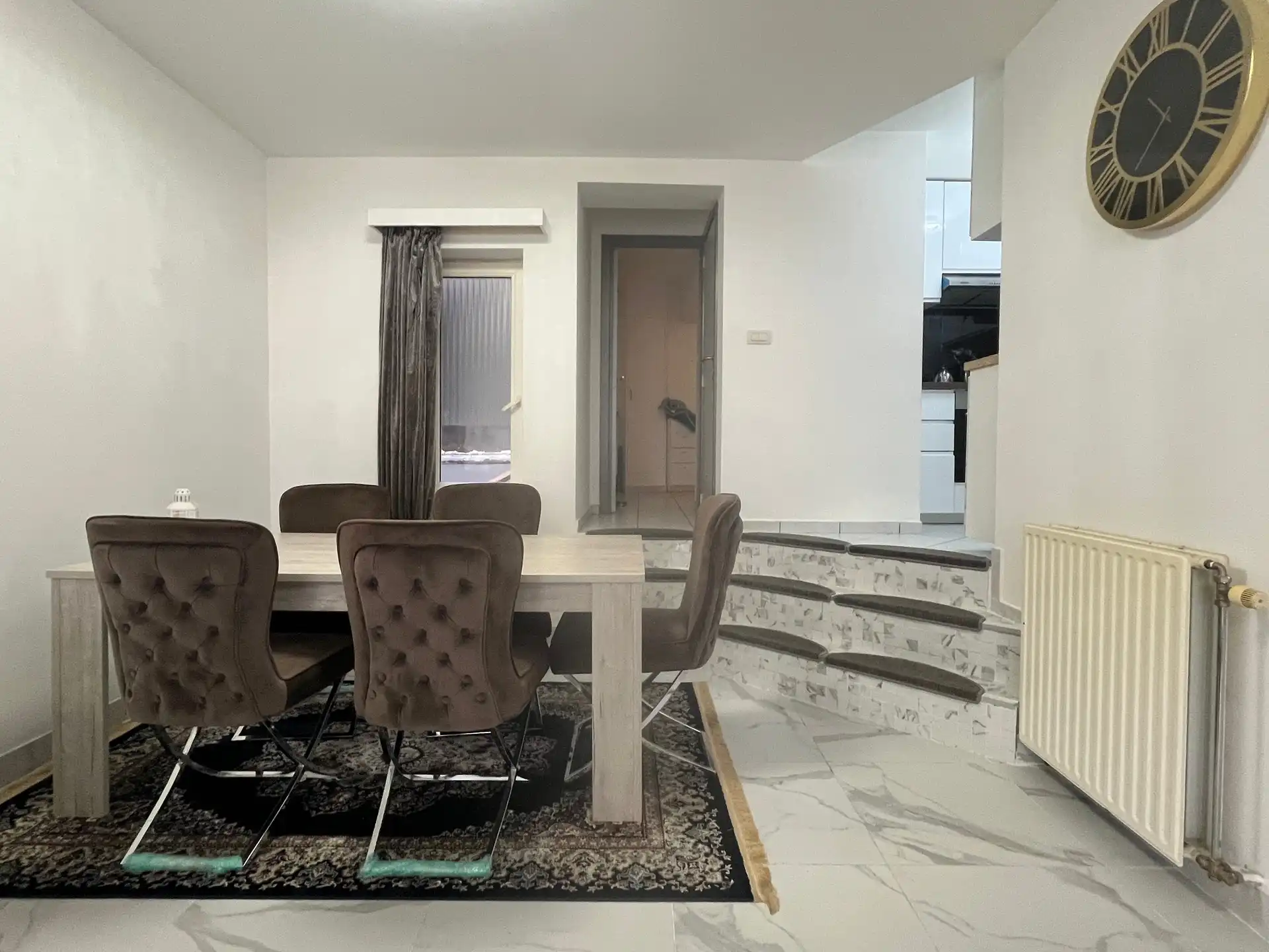 Duplex appartement met 2 slaapkamers. foto 2