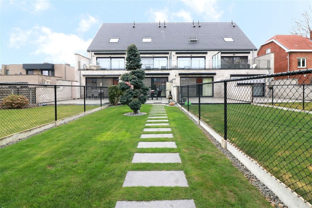 Gelijkvloers, tuintje op zuiden, garage, picco bello, unieke kans foto 22