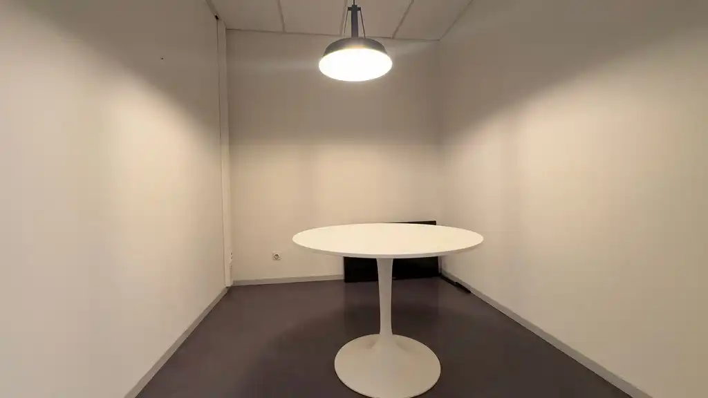 Ingedeelde kantoorruimte te huur met visibiliteit langs E17 in Gent foto 15