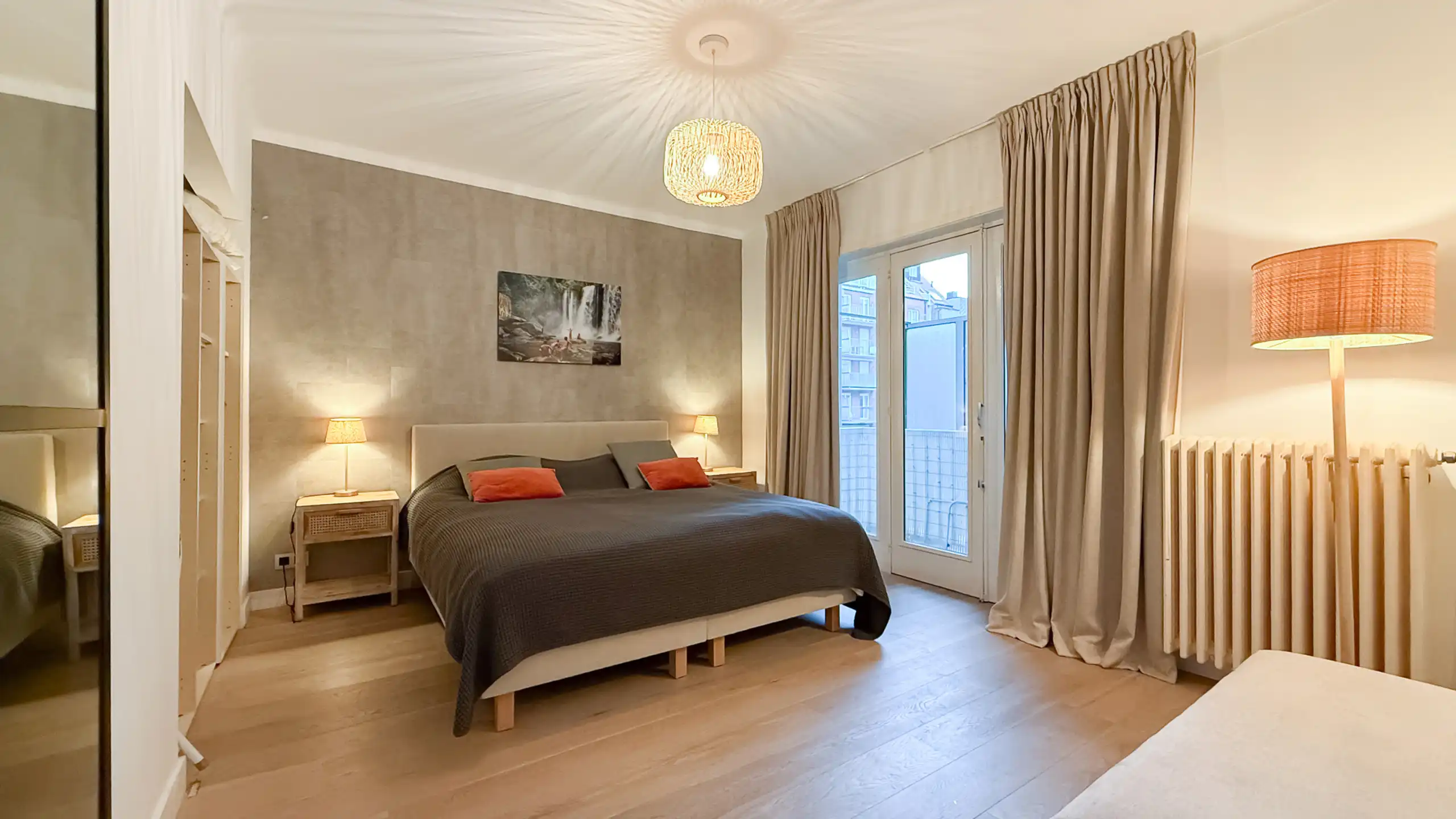 Zonnig appartement met open uitzicht op de Heilig Hartkerk foto 15