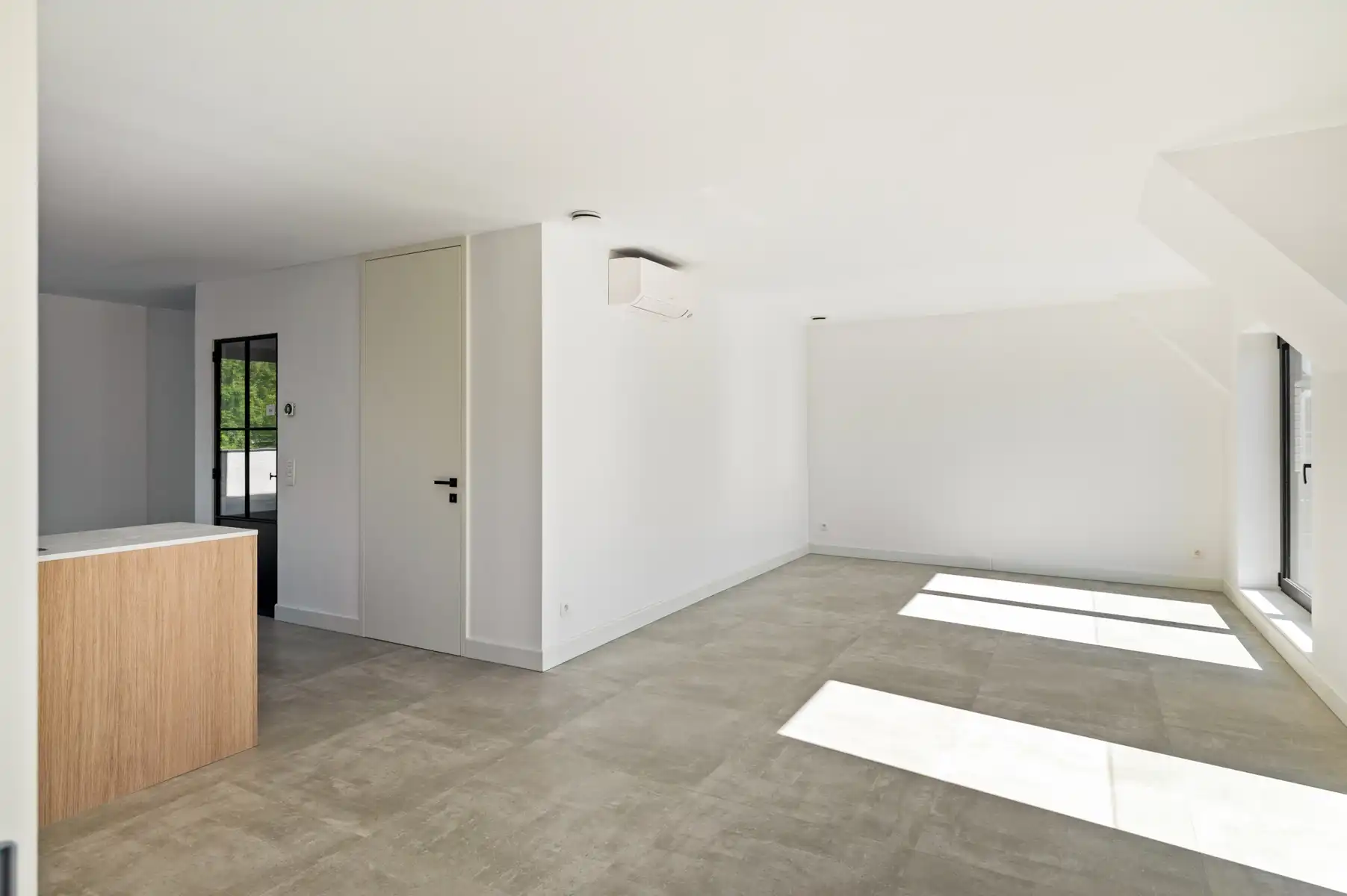 Nieuwbouw duplex van ca. 173 m² met lift ín het appartement foto 2